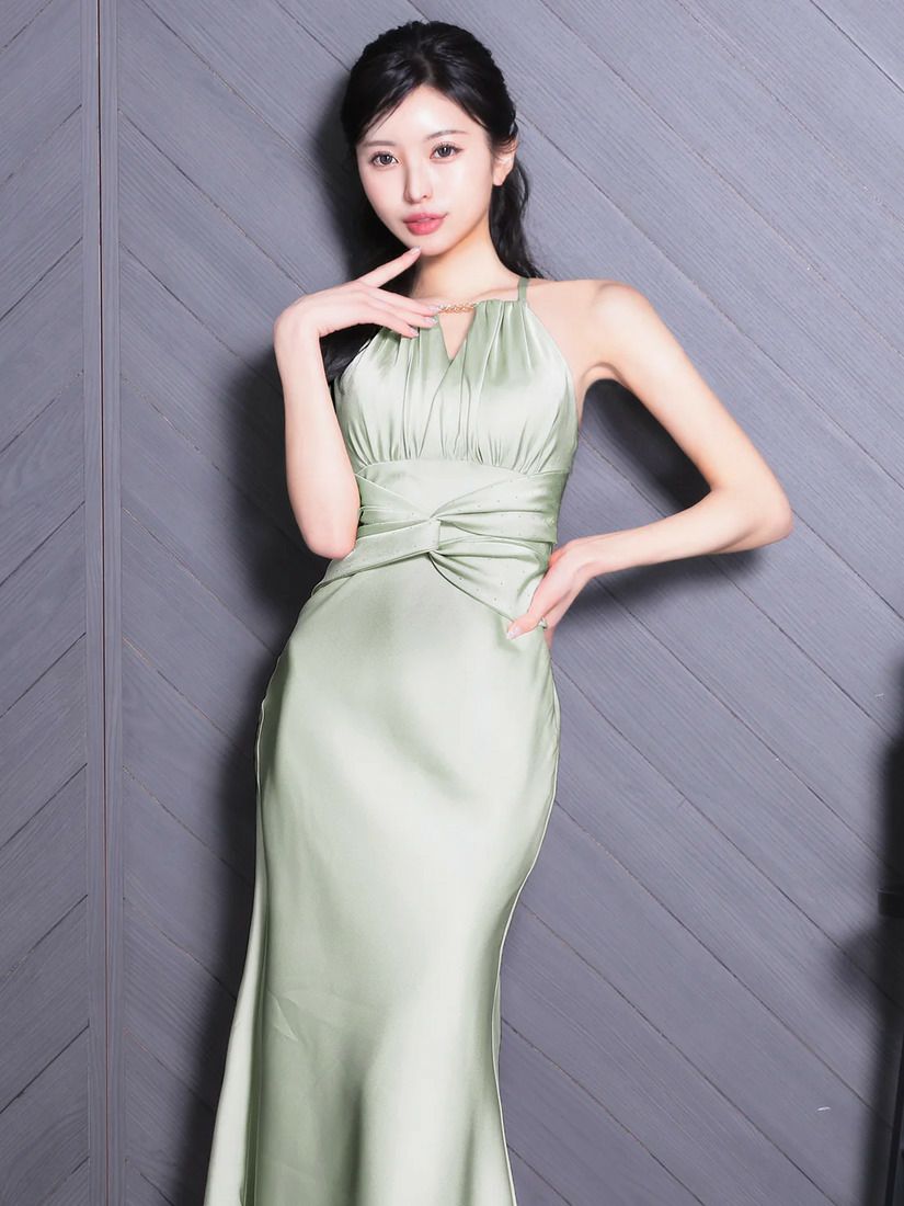 Veautt ヴュート ホルターネックギャザービジューウエストクロスデザインタイトミディアムドレス vt082518