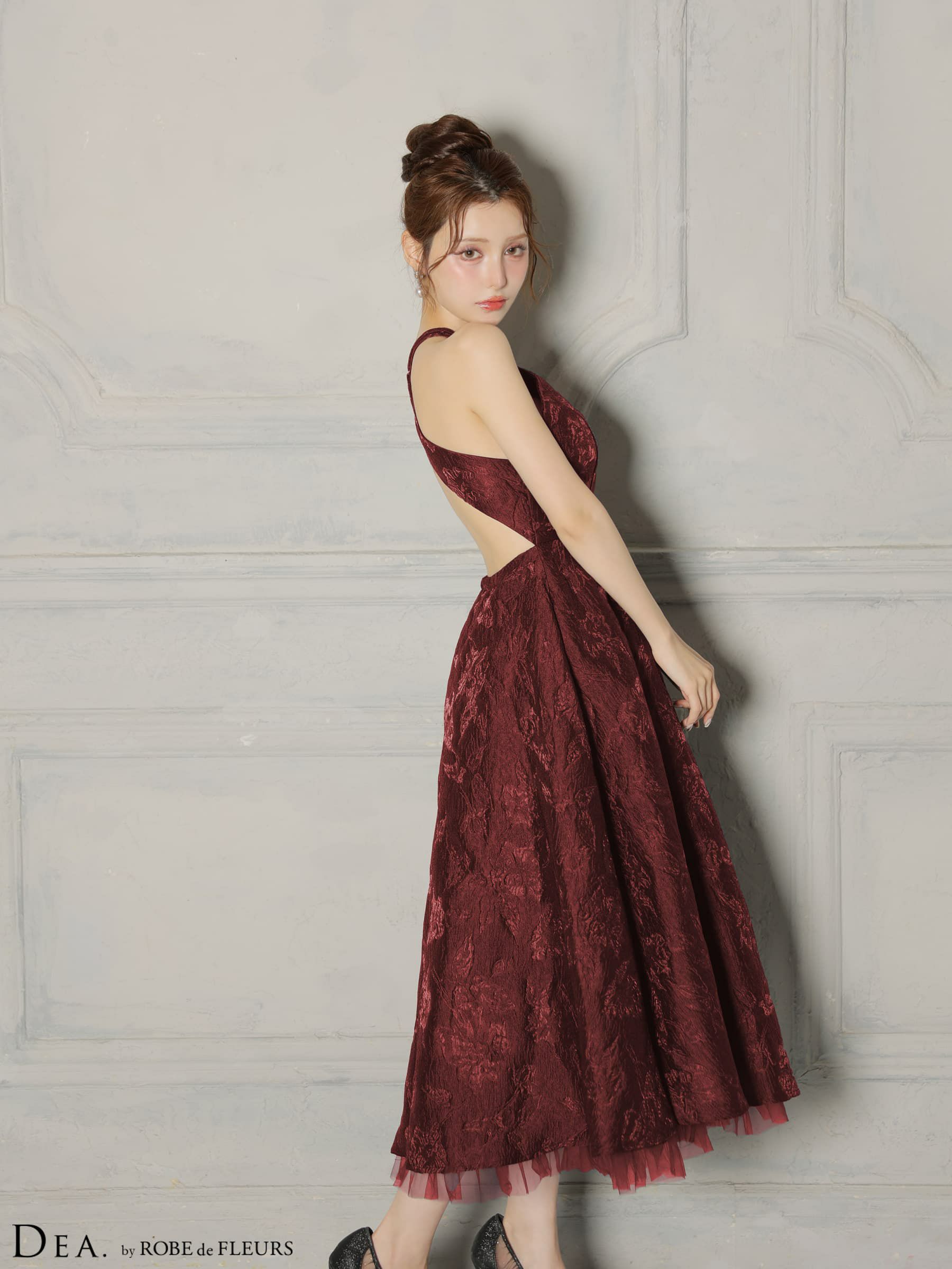 DEA. ディア バイ ローブドフルール 【XSサイズ～Lサイズあり】 ラメジャガードハイネックフレアロングキャバドレス de4332-c