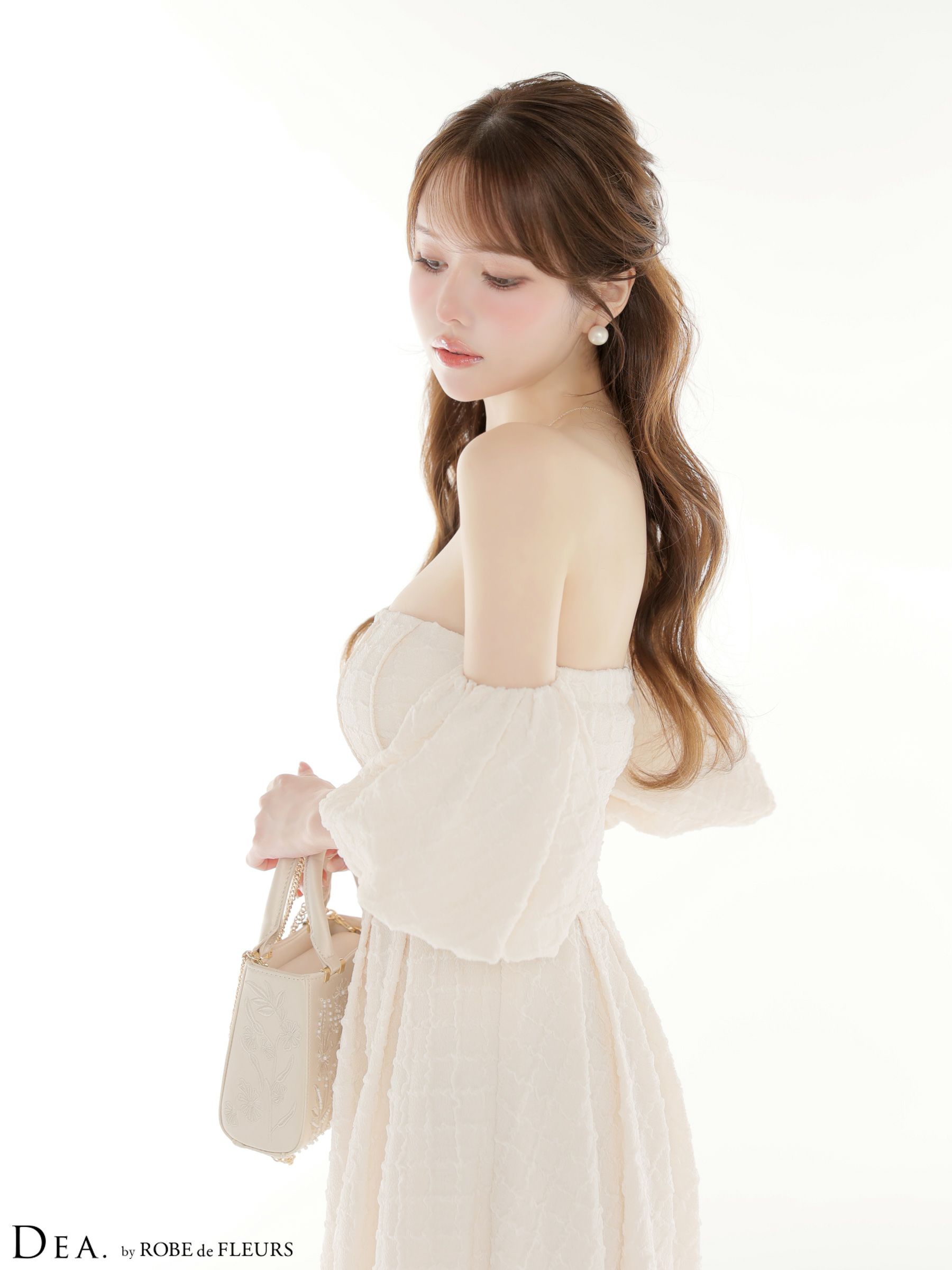 DEA. ディア バイ ローブドフルール 【Lサイズあり】 ラメジャガードオフショルバルーンスリーブロングキャバドレス de4334-c