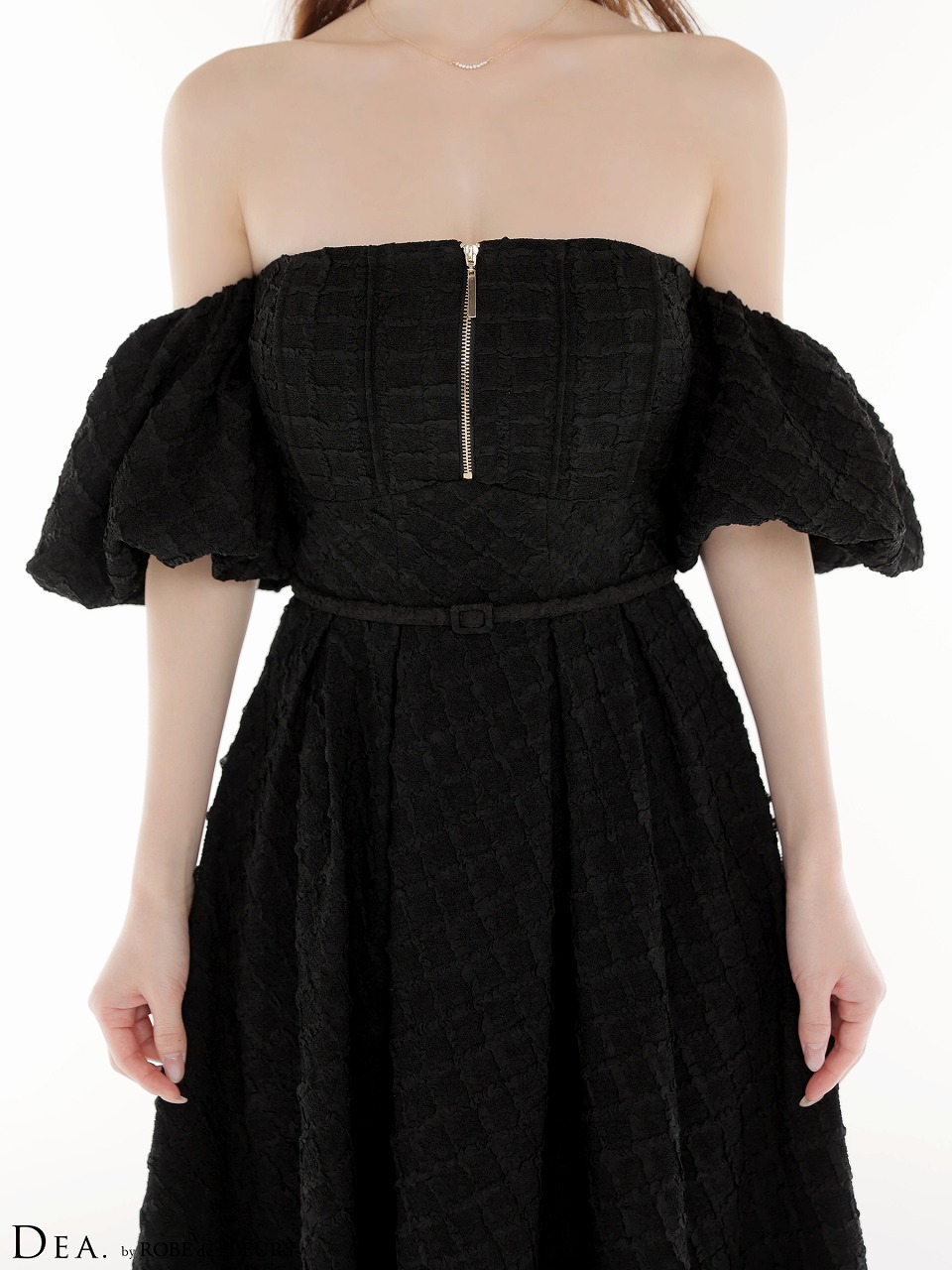 DEA. ディア バイ ローブドフルール 【Lサイズあり】 ラメジャガードオフショルバルーンスリーブロングキャバドレス de4334-c