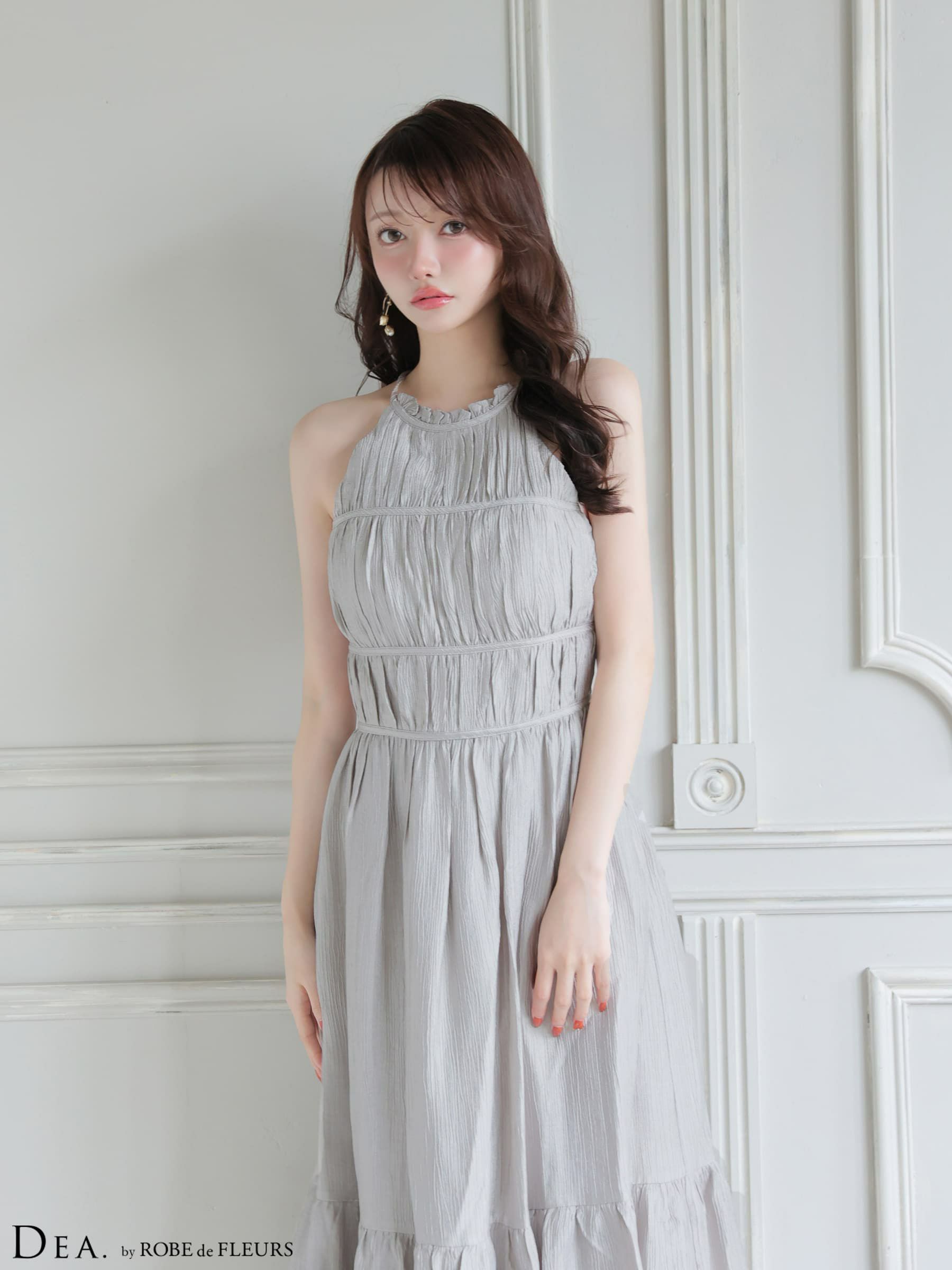 【11月中旬頃入荷予定】 DEA. ディア バイ ローブドフルール 【S～Lサイズあり】 ホルターネックサテンティアードフレアロングキャバドレス de4615-c