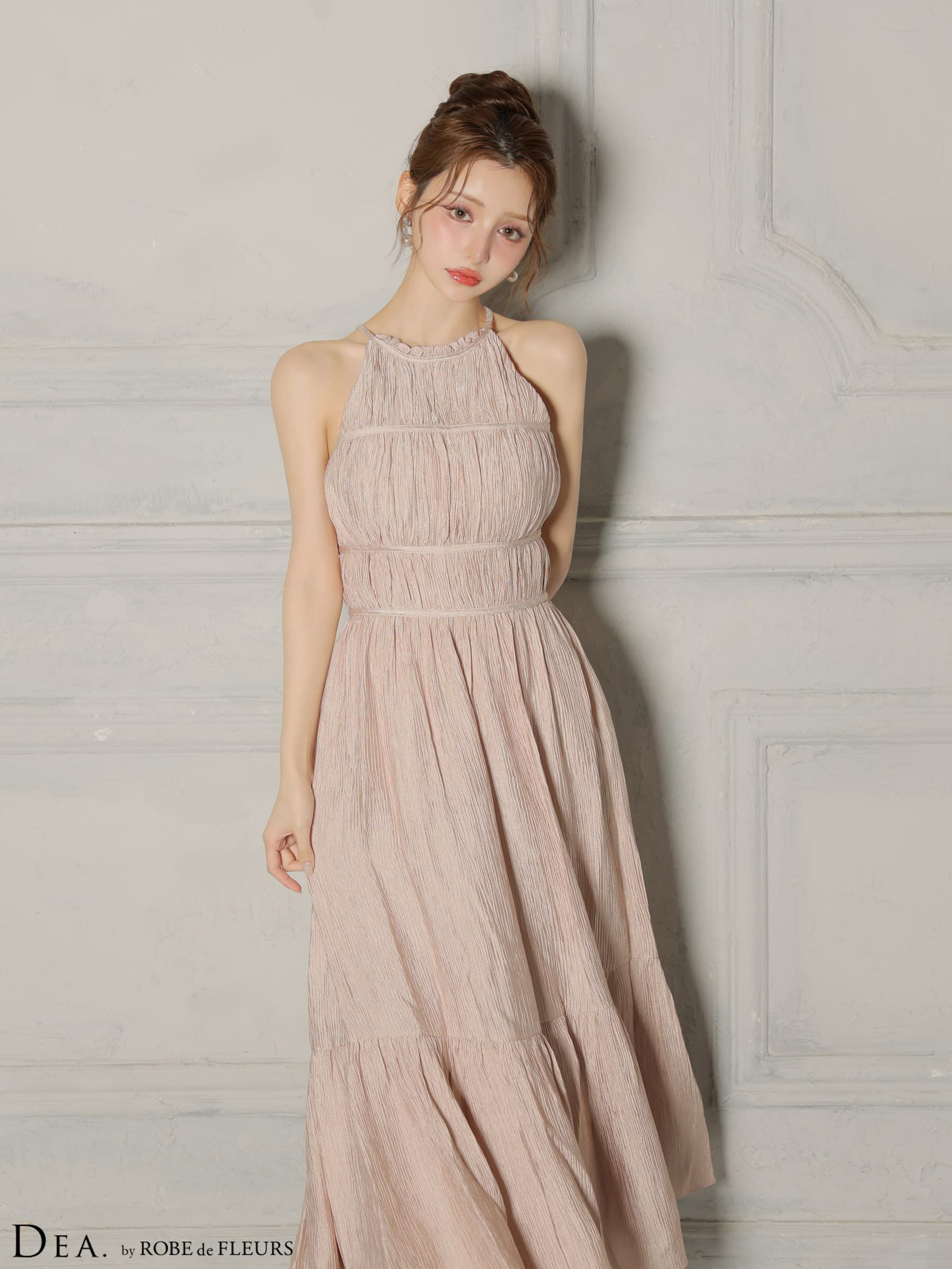 DEA. ディア バイ ローブドフルール 【S～Lサイズあり】 ホルターネックサテンティアードフレアロングキャバドレス de4615-c