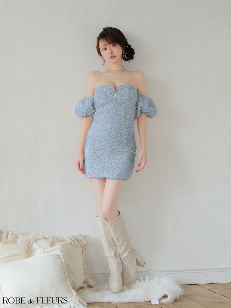ROBE de FLEURS ローブドフルール 【XSサイズあり】 立体フリンジレースパフスリーブオフショルミニキャバドレス fm3488
