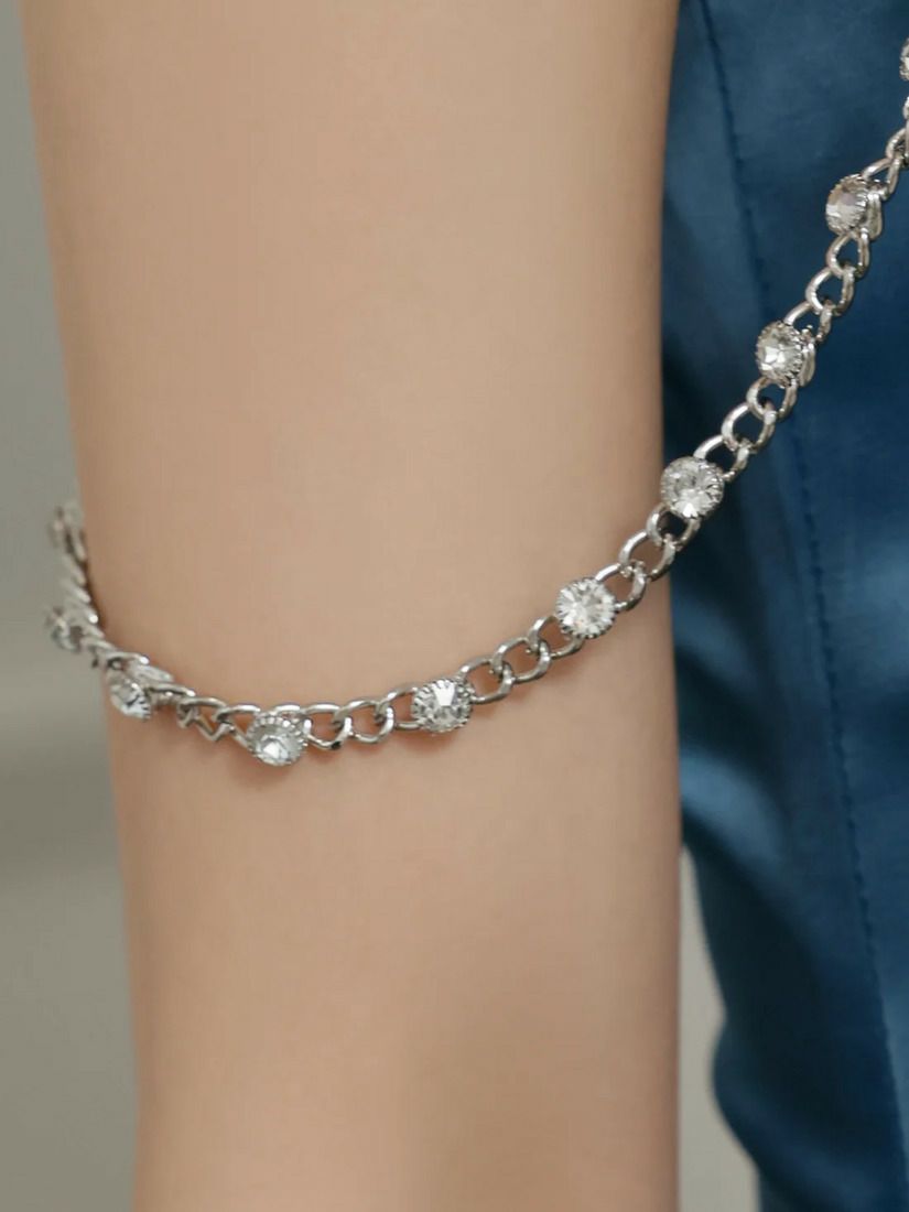 Veautt ヴュート ワンショルダービジューチェーンサテンタイトミディアムドレス  vt082525