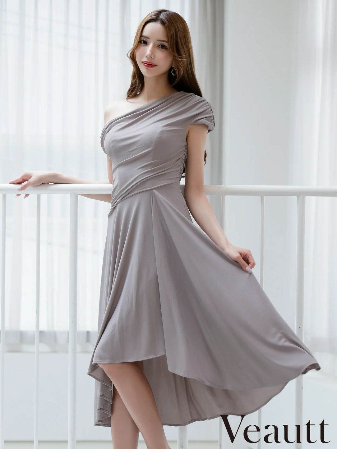 Veautt ヴュート ワンショルダーアシンメトリーフレアミディアムドレス  vt022527-ks
