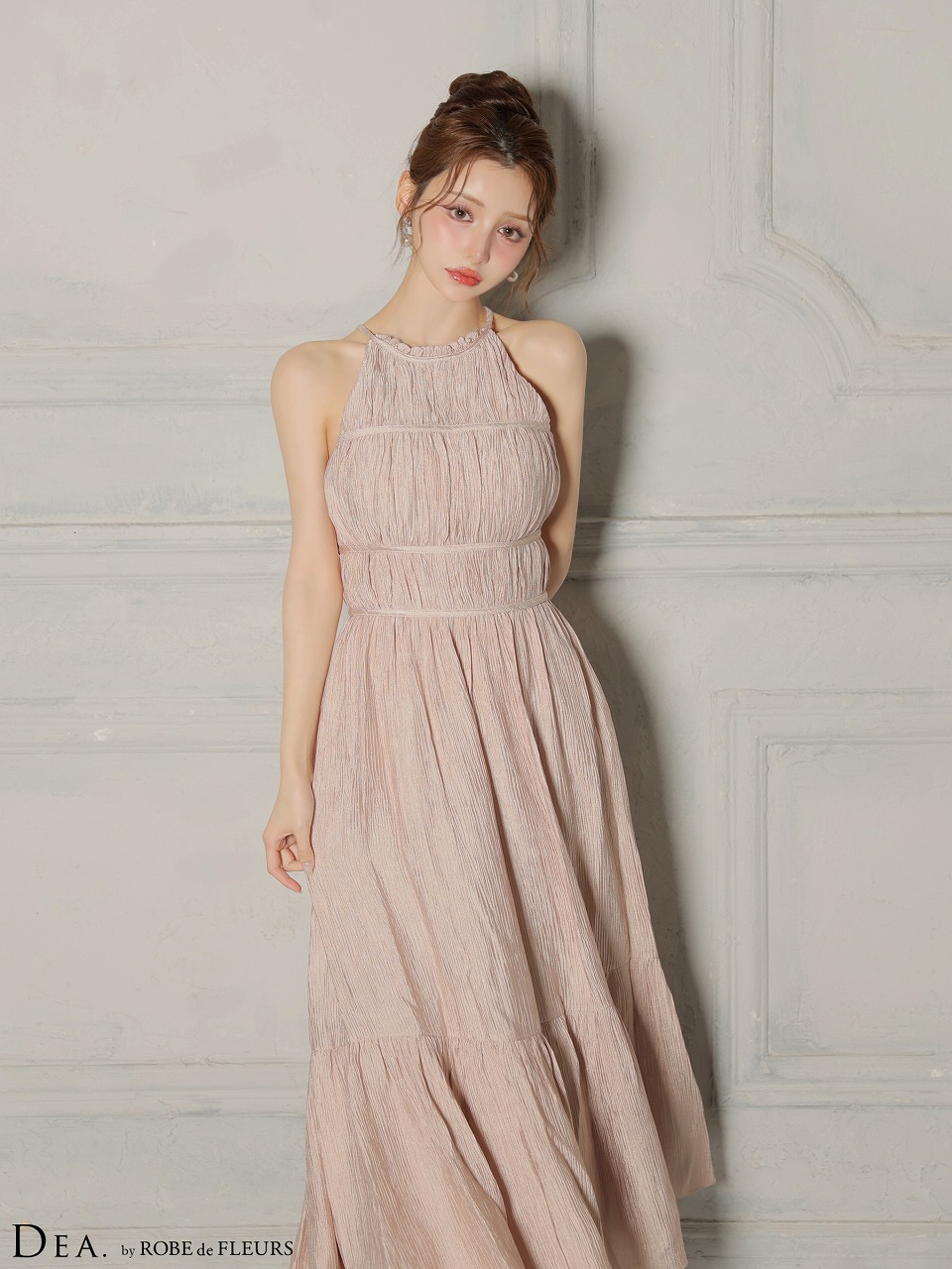 DEA. ディア バイ ローブドフルール 【S～Lサイズあり】 ホルターネックサテンティアードフレアロングキャバドレス de4615