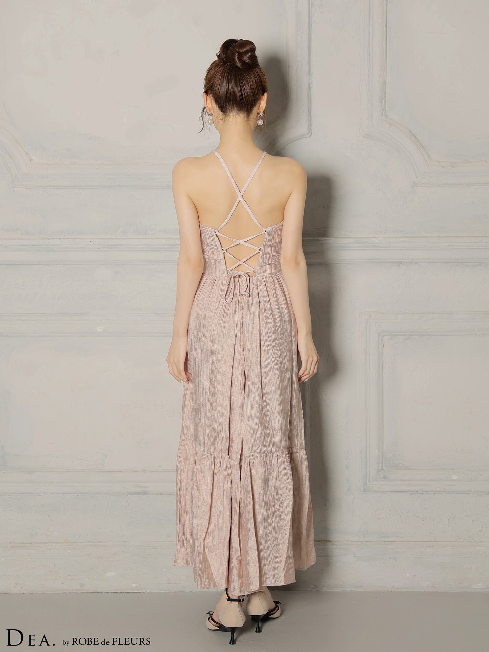 DEA. ディア バイ ローブドフルール 【S～Lサイズあり】 ホルターネックサテンティアードフレアロングキャバドレス de4615