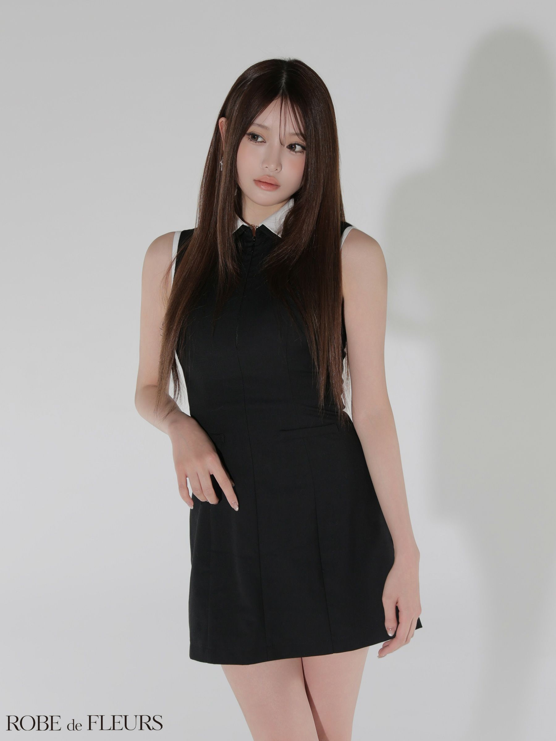 ROBE de FLEURS ローブドフルール 【XS～Lサイズあり】襟付きノースリーブタイトミニキャバドレス fm4228