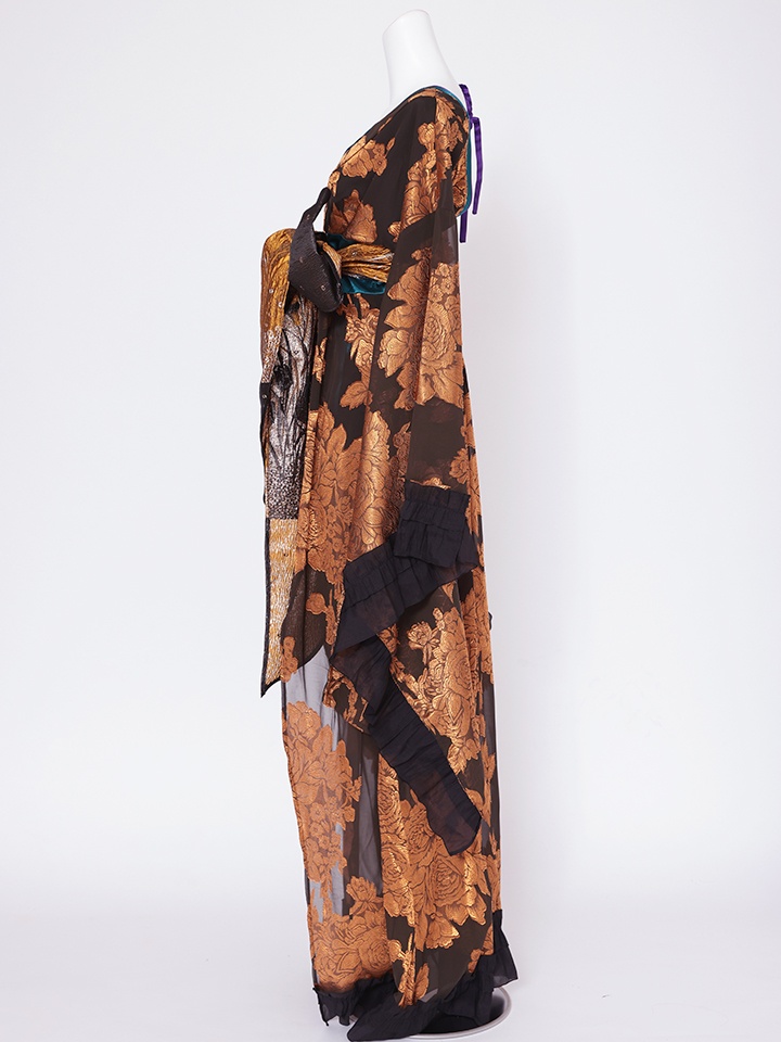 【2点セット】花魁 大奥 コスプレ 金箔牡丹 黒×金 和柄 本格和装 着物 花魁ドレス｜vcsot-250756-1