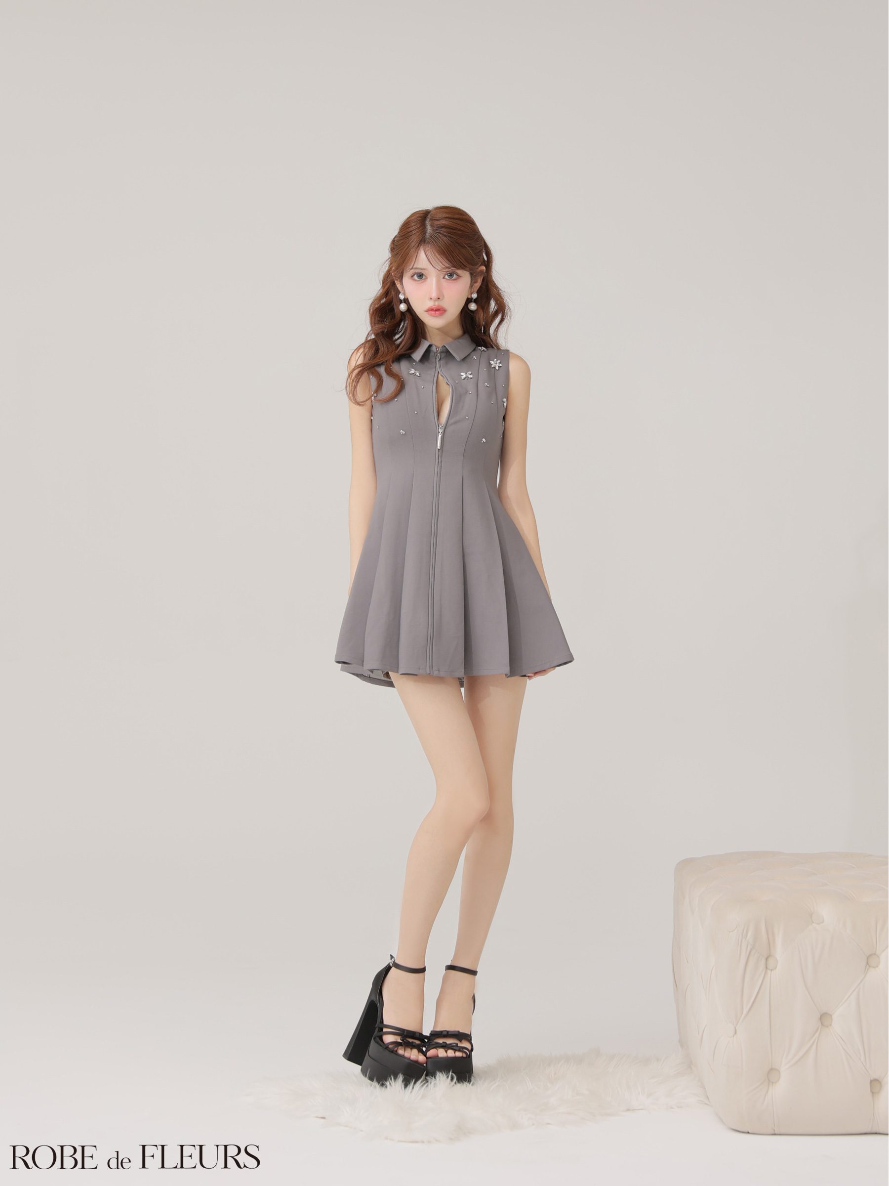 ROBE de FLEURS ローブドフルール 【XS～Lサイズあり】襟付きノースリーブフレアミニキャバドレス fm4156-c