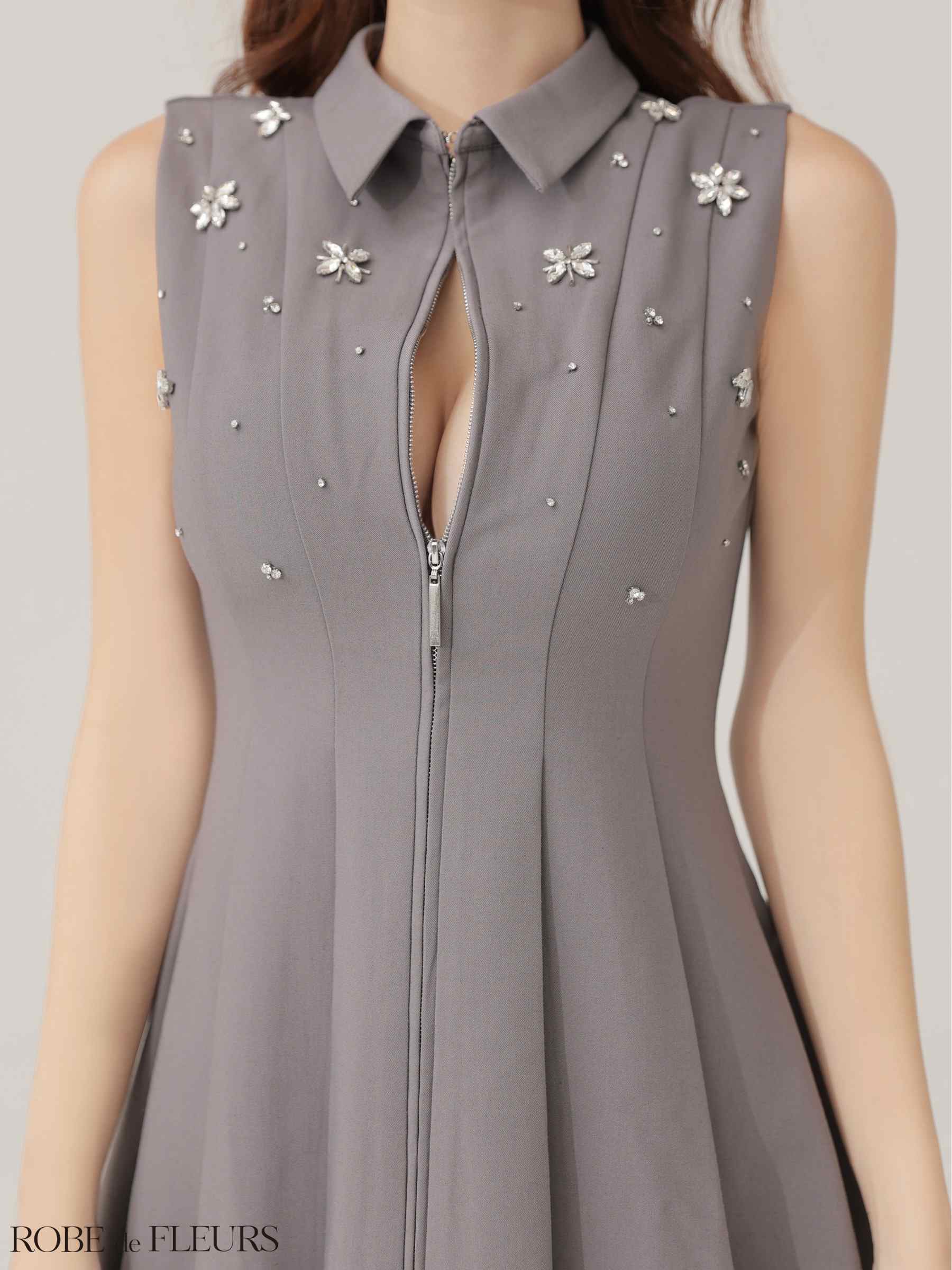 ROBE de FLEURS ローブドフルール 【XS～Lサイズあり】襟付きノースリーブフレアミニキャバドレス fm4156-c