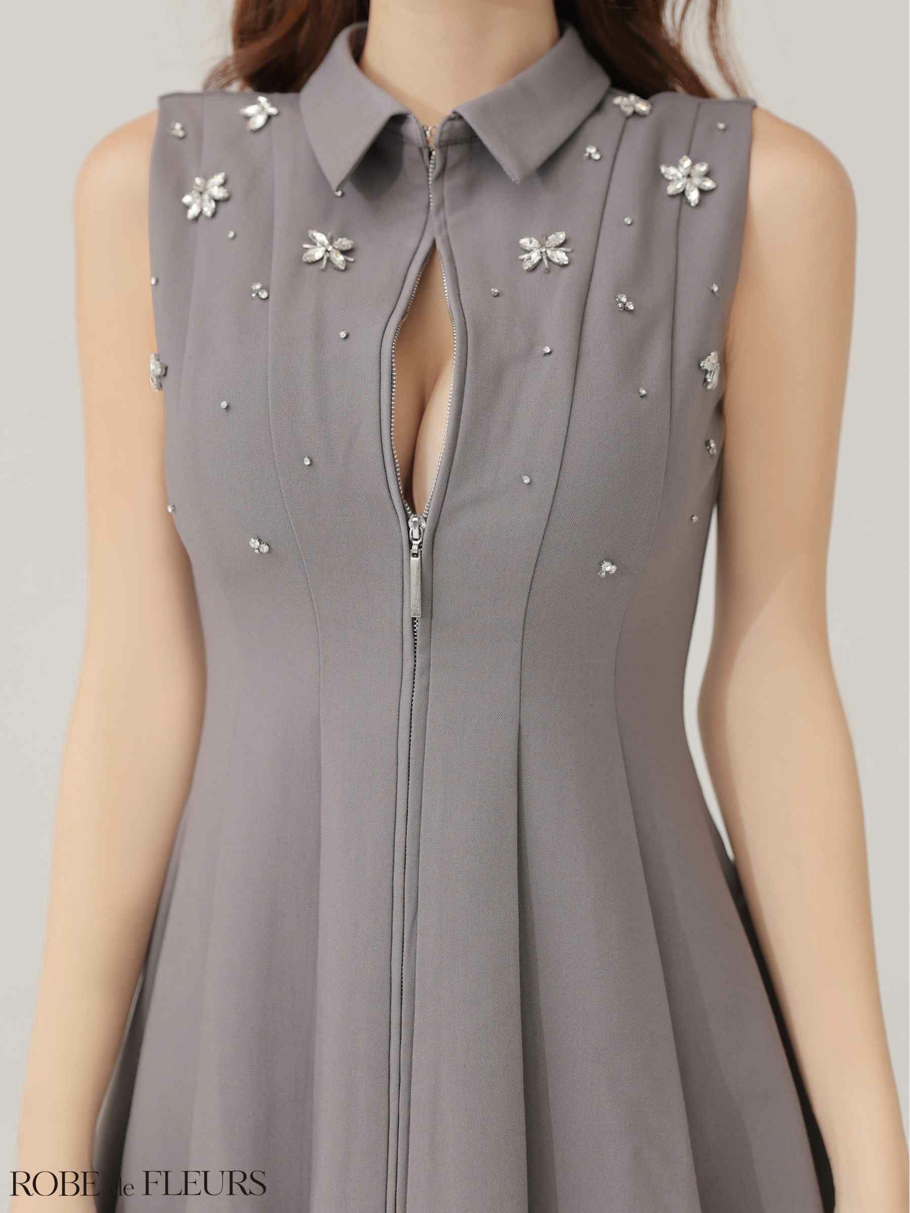 ROBE de FLEURS ローブドフルール 【XS～Lサイズあり】襟付きノースリーブフレアミニキャバドレス fm4156-c