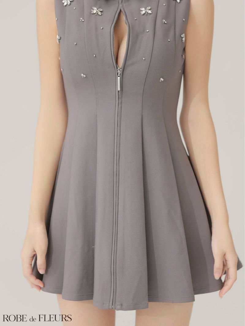 ROBE de FLEURS ローブドフルール 【XS～Lサイズあり】襟付きノースリーブフレアミニキャバドレス fm4156-c