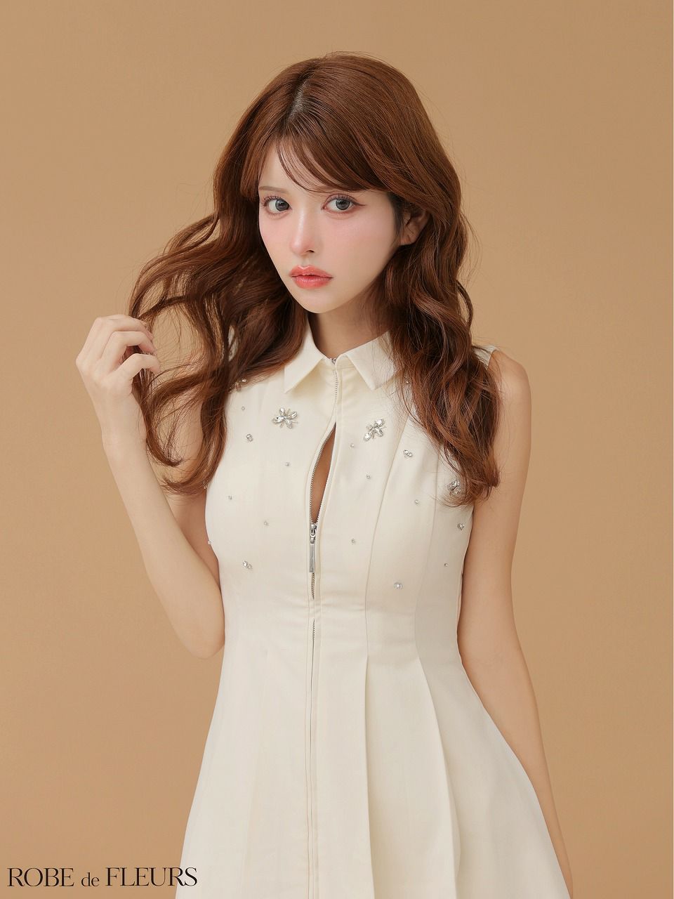 ROBE de FLEURS ローブドフルール 【XS～Lサイズあり】襟付きノースリーブフレアミニキャバドレス fm4156