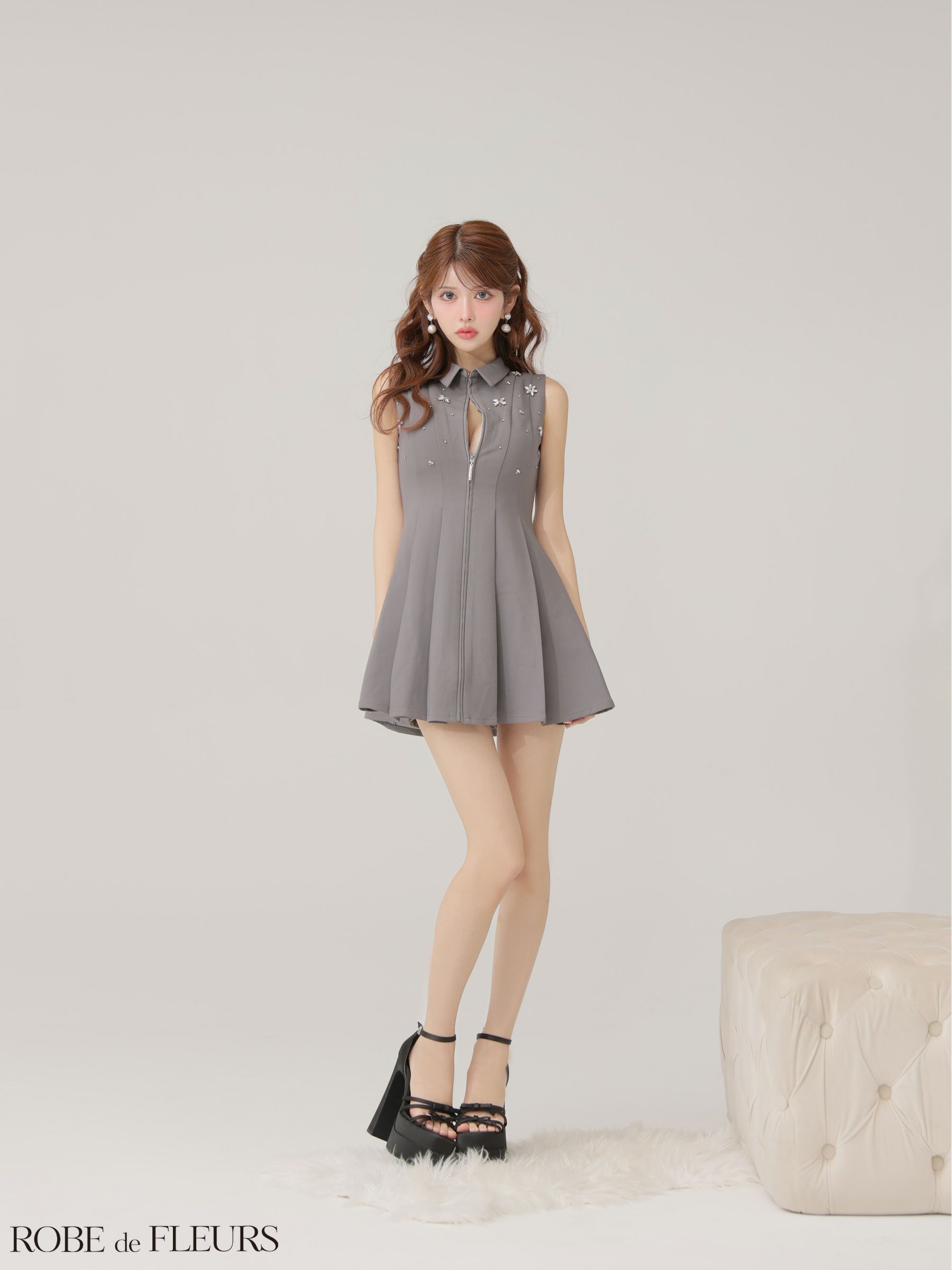 ROBE de FLEURS ローブドフルール 【XS～Lサイズあり】襟付きノースリーブフレアミニキャバドレス fm4156