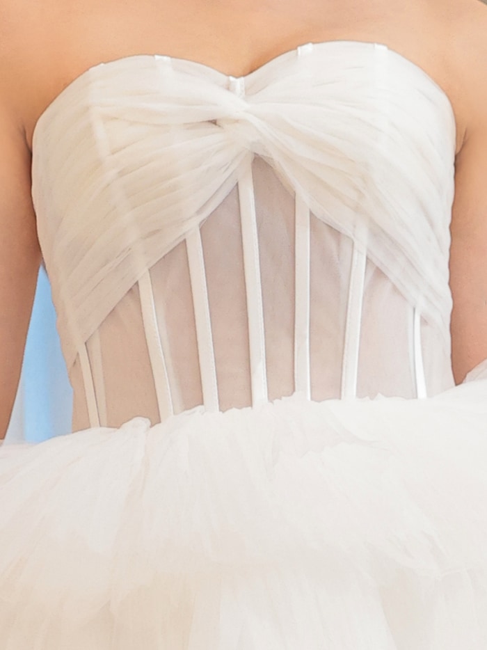 vanityME.couture. バニティミークチュール 4段チュールスカート コルセットライン プリンセス 姫  ロングドレス ホワイト vctr-t-2420-4