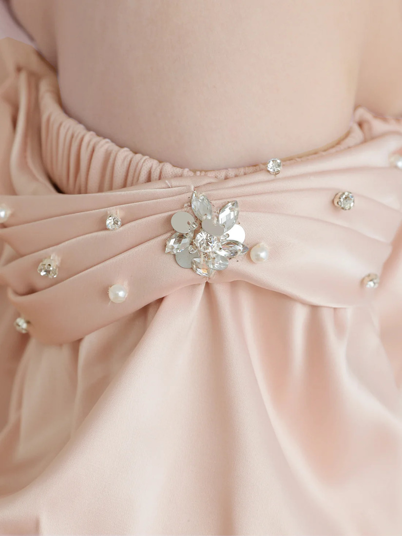 AngelR エンジェルアール オフショルダーパフスリーブバストタックリボンビジューサテンタイトミニドレス ar25255