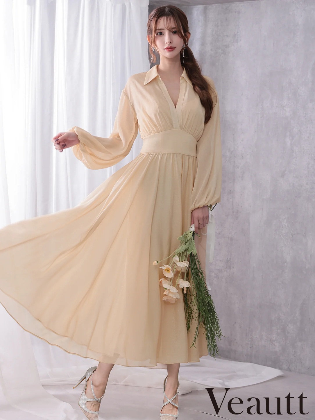 Veautt ヴュート ロングスリーブウエストマーク襟付きフレアミディアムドレス vt082532