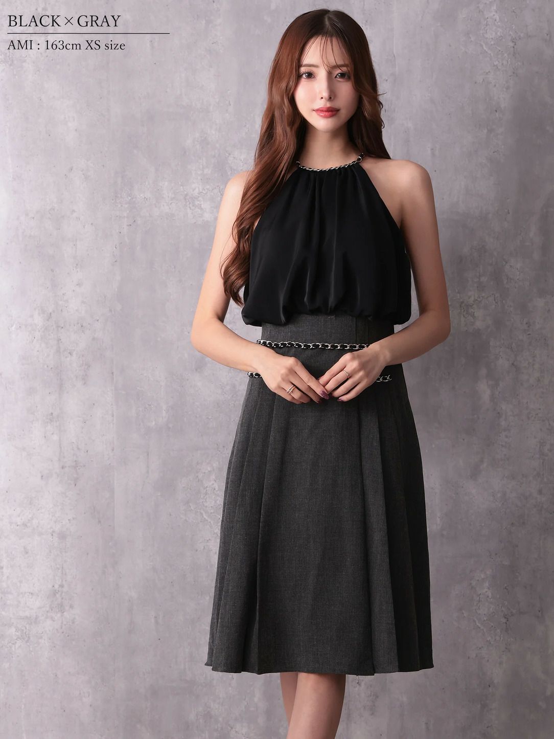 Veautt ヴュート ホルダーネックチェーンサテンプリーツバイカラーフレアミディアムドレス  vt022529