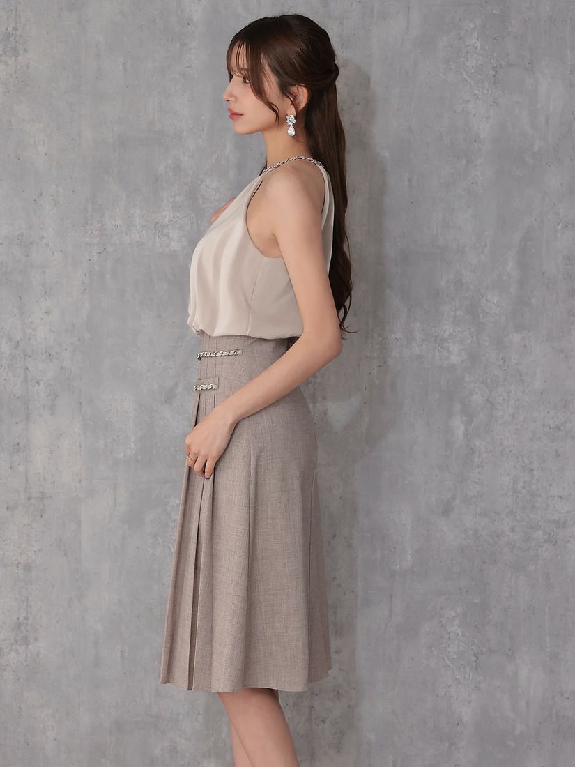 Veautt ヴュート ホルダーネックチェーンサテンプリーツバイカラーフレアミディアムドレス  vt022529