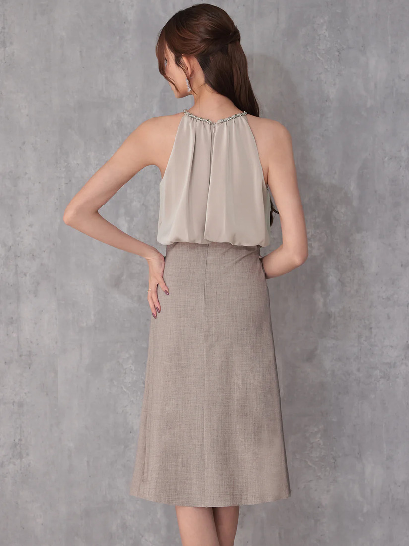 Veautt ヴュート ホルダーネックチェーンサテンプリーツバイカラーフレアミディアムドレス  vt022529