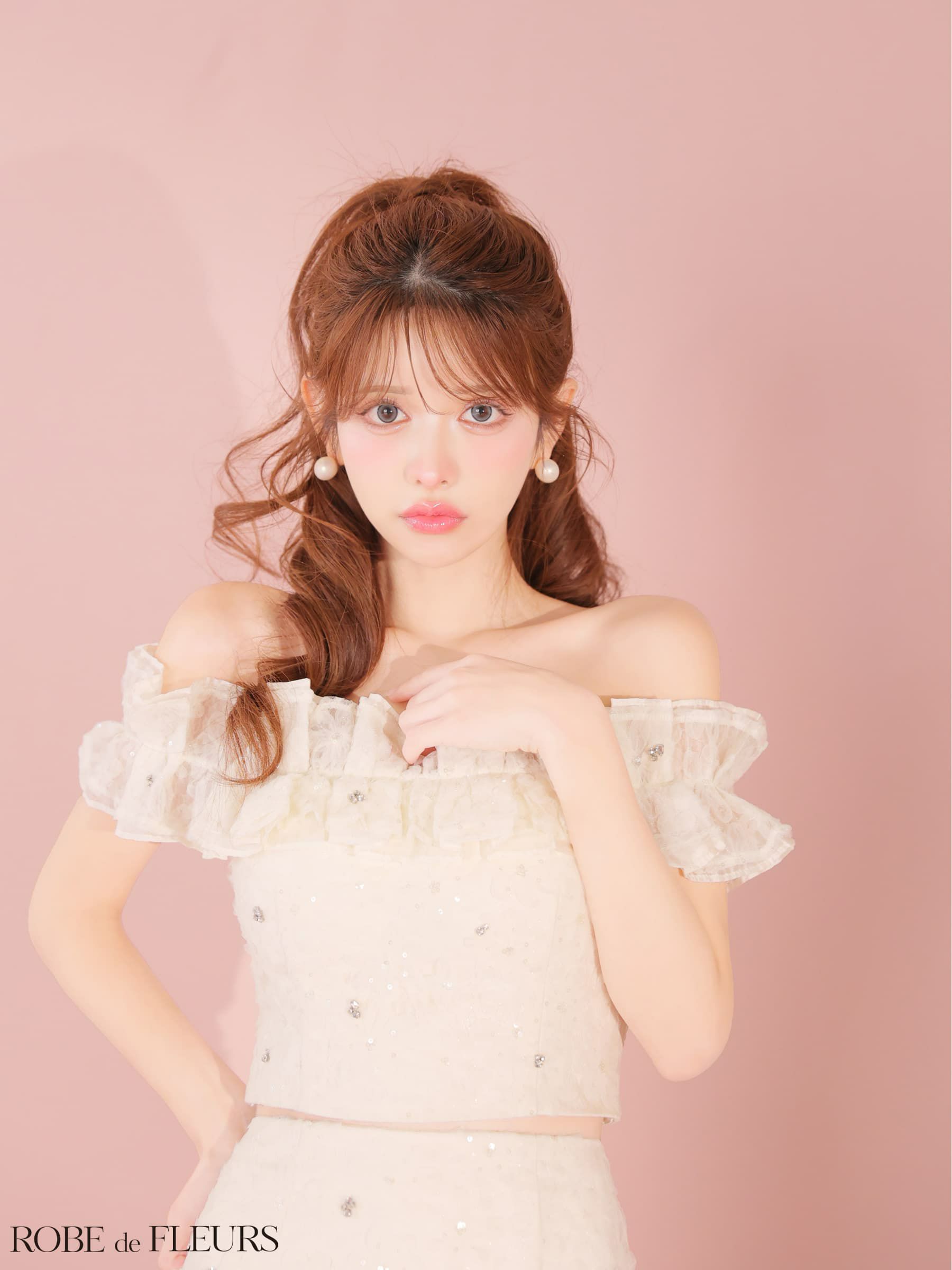 ROBE de FLEURS ローブドフルール 【XSサイズあり】 オフショルフラワーレースフリル袖セットアップミニキャバドレス fm4342-c