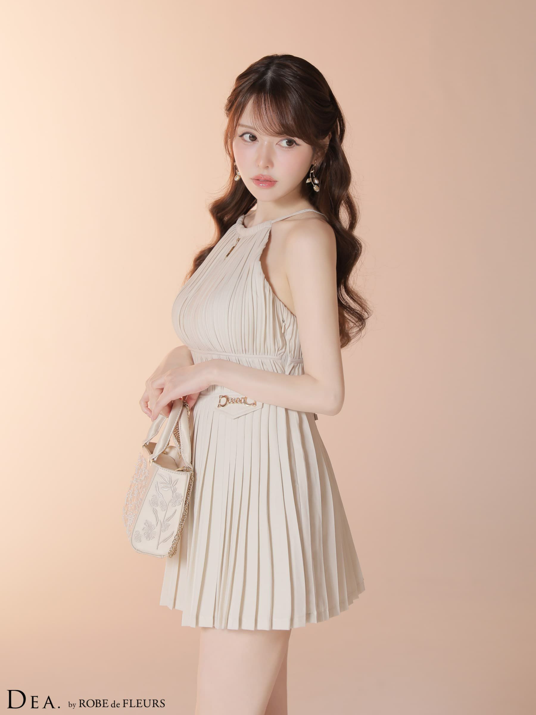 DEA. ディア バイ ローブドフルール 【XSサイズあり】 プリーツホルターネックティアードフレアミニキャバドレス de4628-c