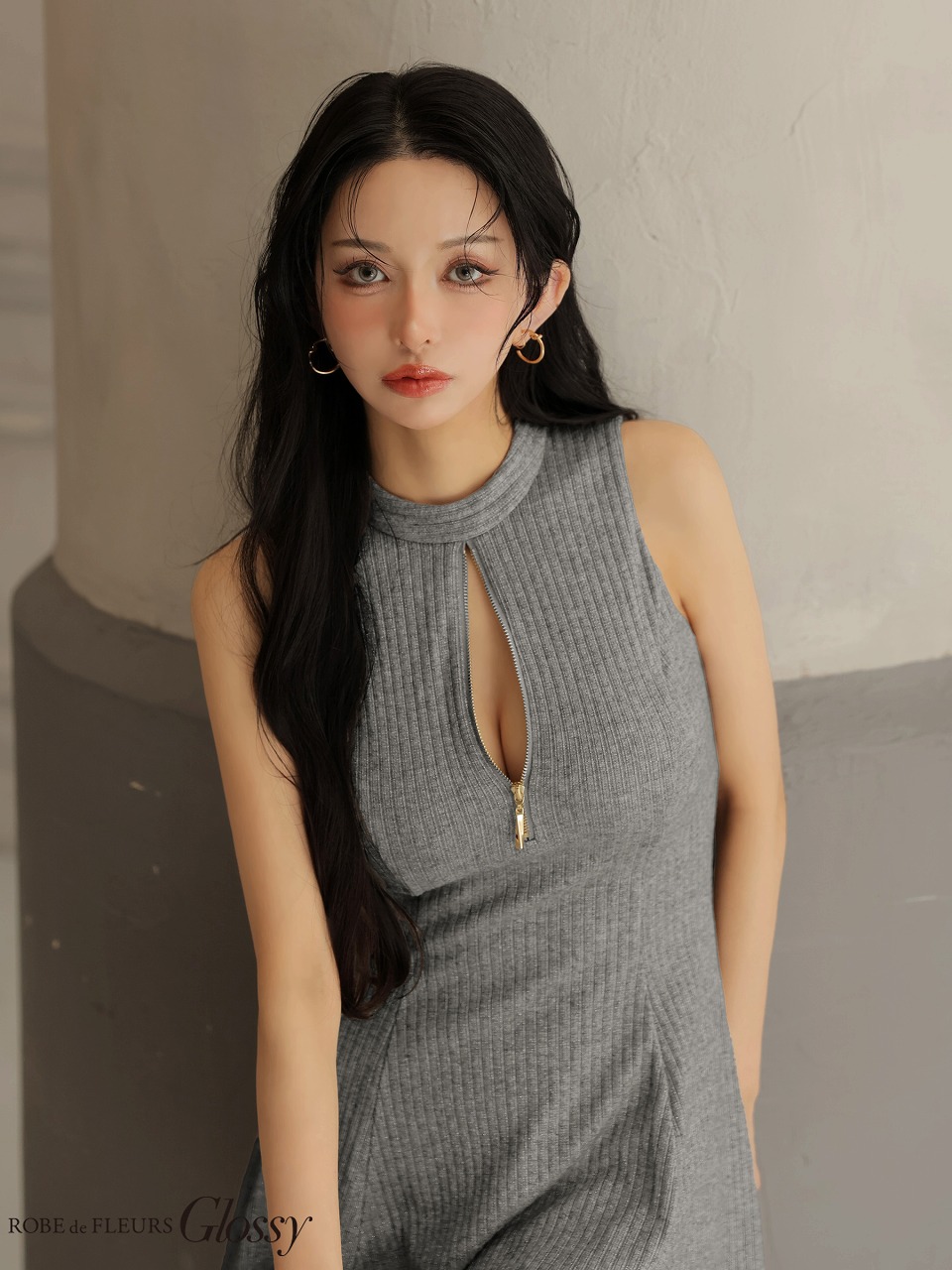 Glossy ローブドフルールグロッシー 【XSサイズあり】 ラメニットハイネックノースリーブフレアミニキャバドレス gl4622