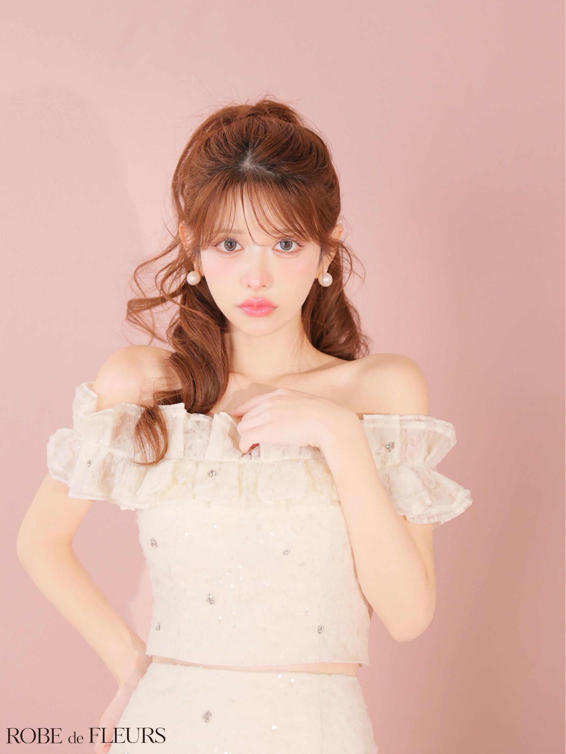 ROBE de FLEURS ローブドフルール 【XSサイズあり】 オフショルフラワーレースフリル袖セットアップミニキャバドレス fm4342