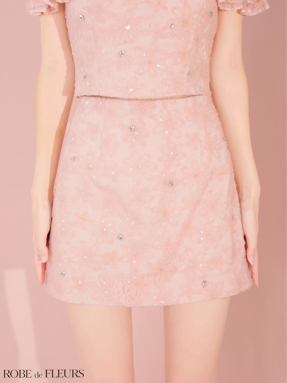 ROBE de FLEURS ローブドフルール 【XSサイズあり】 オフショルフラワーレースフリル袖セットアップミニキャバドレス fm4342