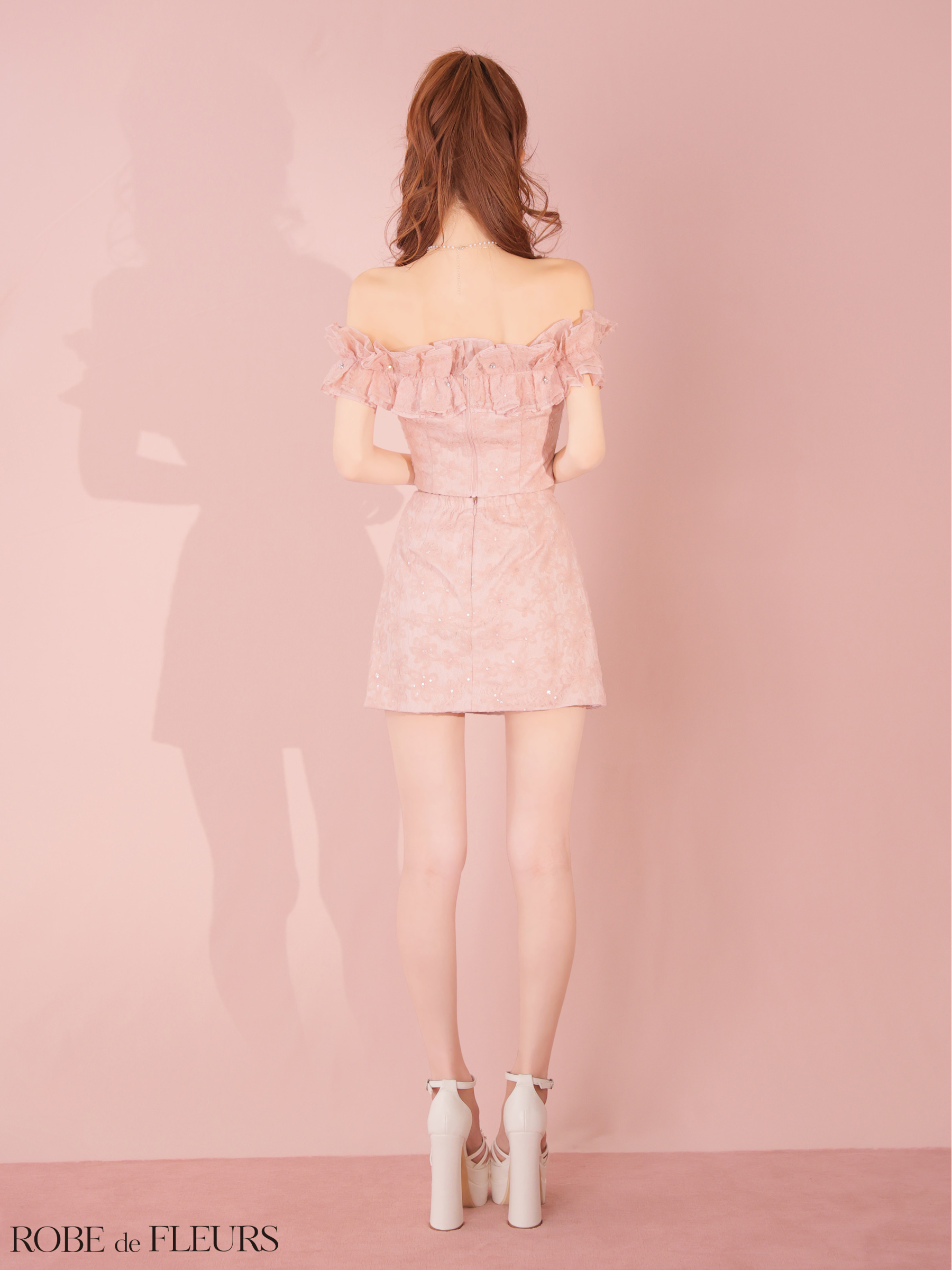 ROBE de FLEURS ローブドフルール 【XSサイズあり】 オフショルフラワーレースフリル袖セットアップミニキャバドレス fm4342