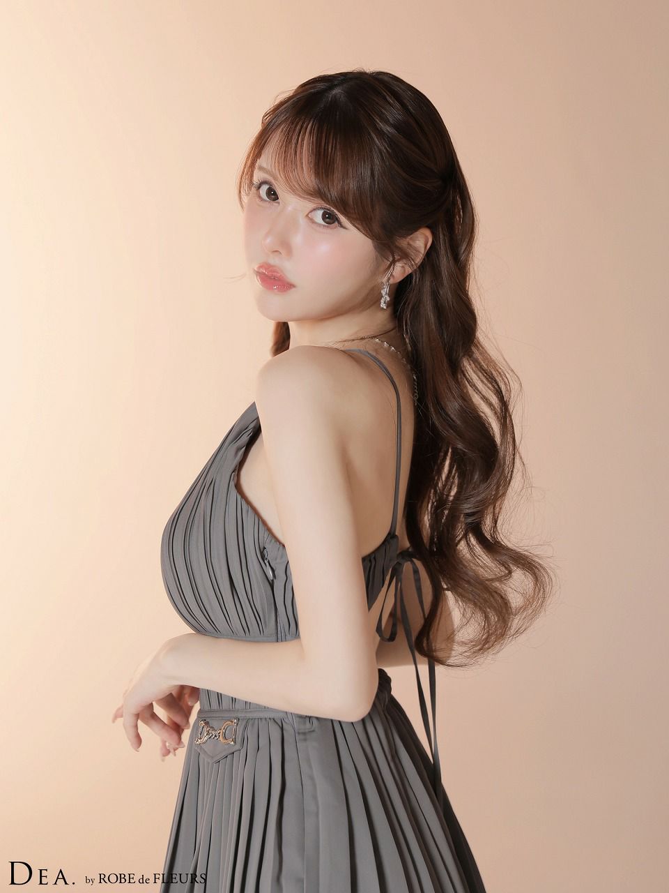 DEA. ディア バイ ローブドフルール 【XSサイズあり】 プリーツホルターネックティアードフレアミニキャバドレス de4628