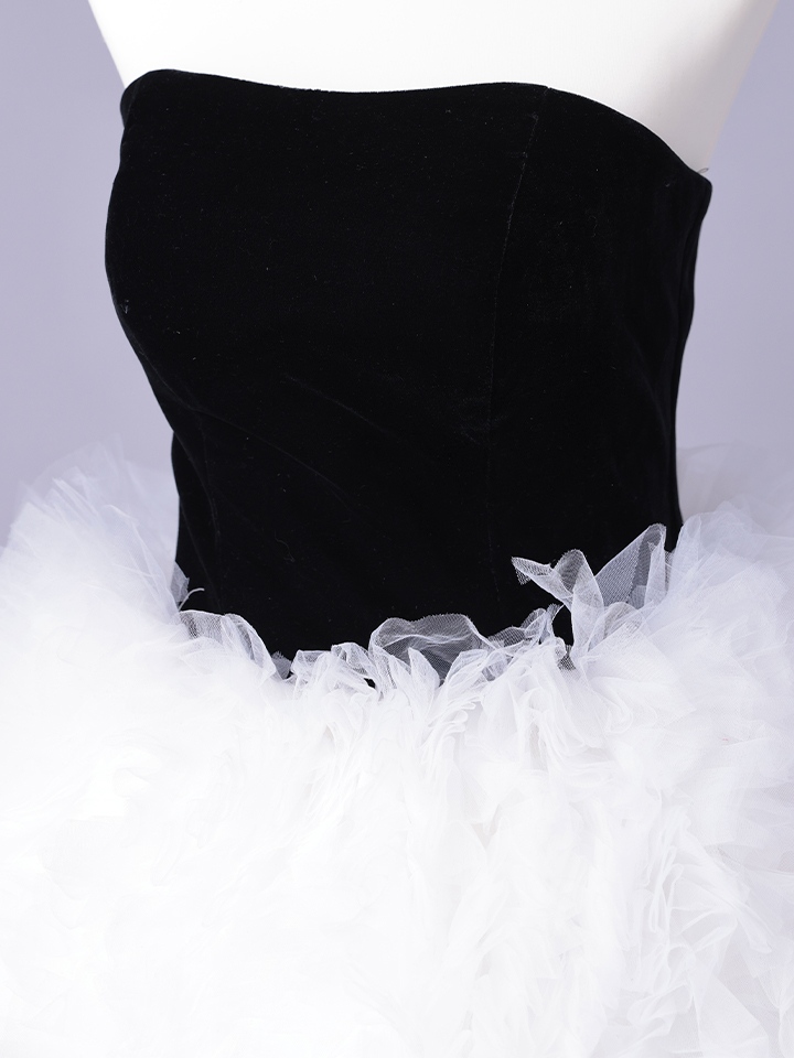 vanityME.couture. バニティミークチュール Quartz Ruffle Couture クォーツ・ラッフル・クチュール ロングドレス バースデー 白 ボリューム vctr-t-25083-2