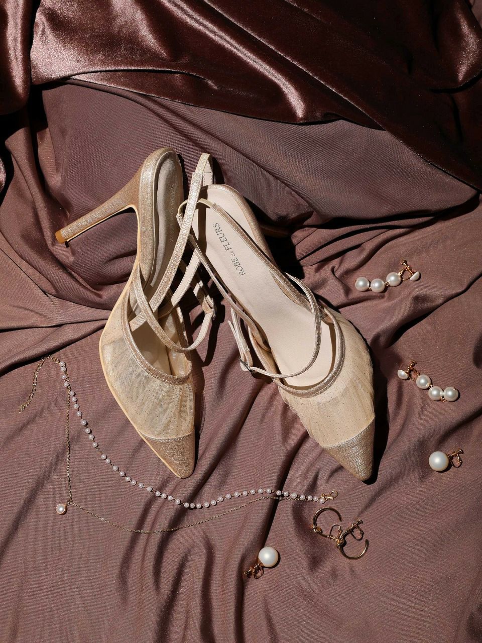 ROBE de FLEURS ローブドフルール シアーメッシュポインテッドトゥストラップパンプス【ヒール10.5cm】 sh104