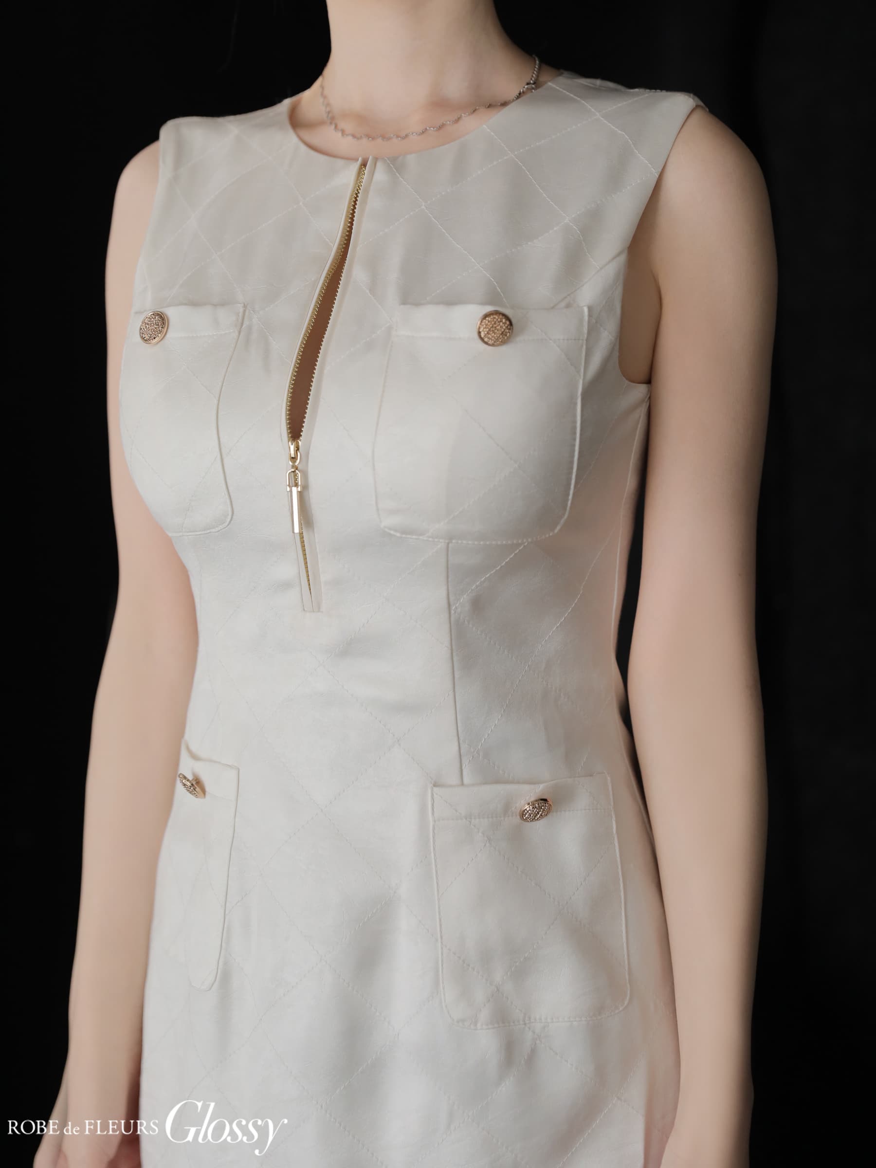 Glossy ローブドフルールグロッシー 【XS～Lサイズあり】レザーVネックノースリーブミニキャバドレス gl3492-c