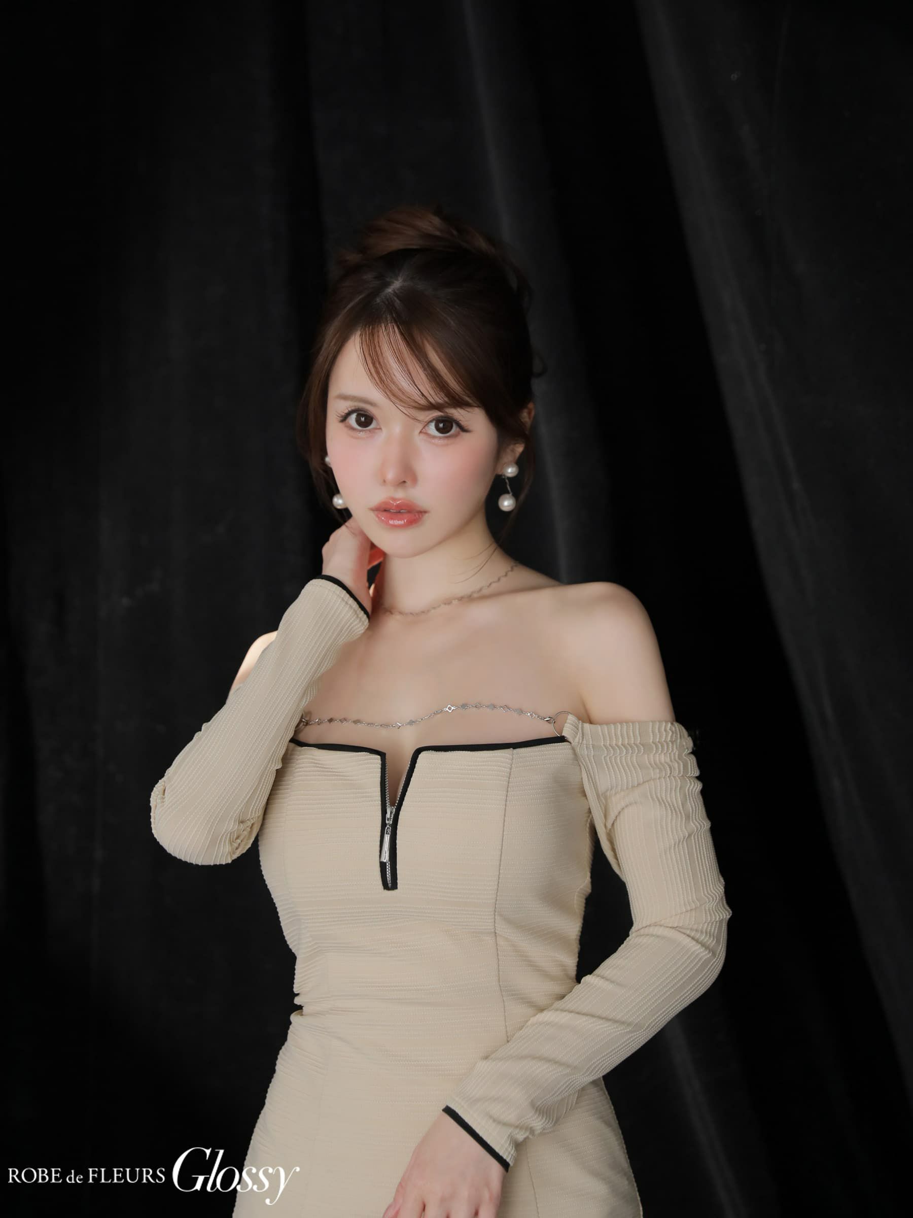 Glossy ローブドフルールグロッシー 【XS～Lサイズあり】パイピングオフショルロングスリーブミニキャバドレス gl4166-c