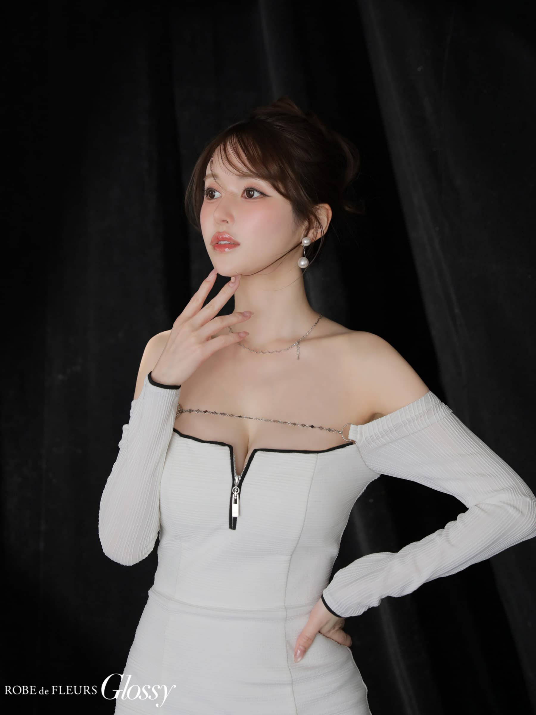 Glossy ローブドフルールグロッシー 【XS～Lサイズあり】パイピングオフショルロングスリーブミニキャバドレス gl4166-c