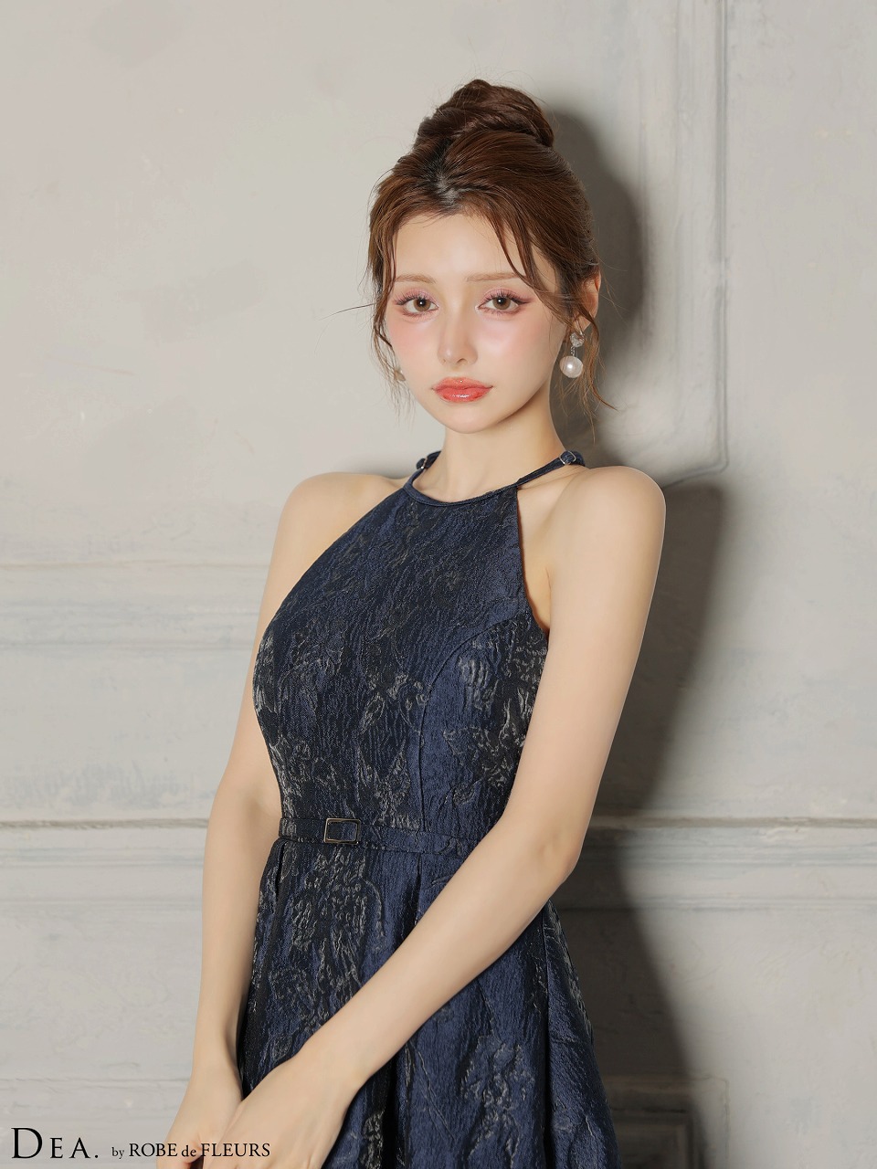 DEA. ディア バイ ローブドフルール 【XSサイズ～Lサイズあり】 ラメジャガードハイネックフレアロングキャバドレス de4332