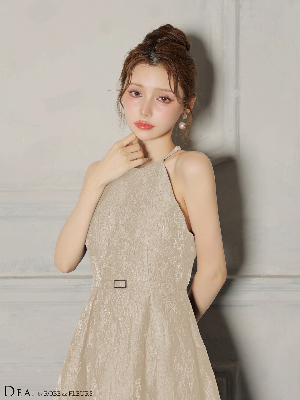 DEA. ディア バイ ローブドフルール 【XSサイズ～Lサイズあり】 ラメジャガードハイネックフレアロングキャバドレス de4332