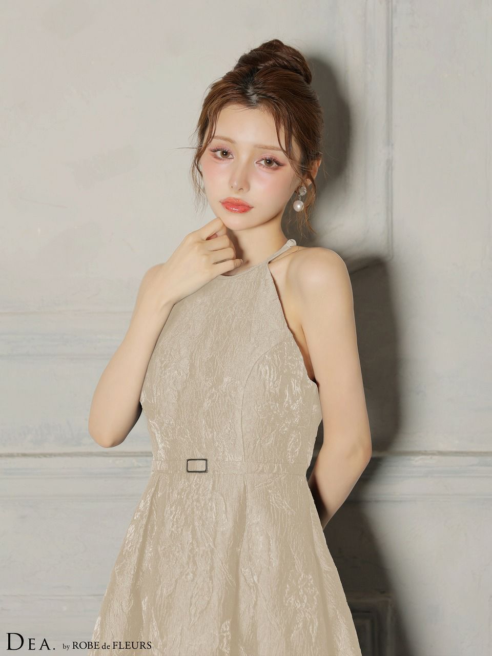 DEA. ディア バイ ローブドフルール 【XSサイズ～Lサイズあり】 ラメジャガードハイネックフレアロングキャバドレス de4332