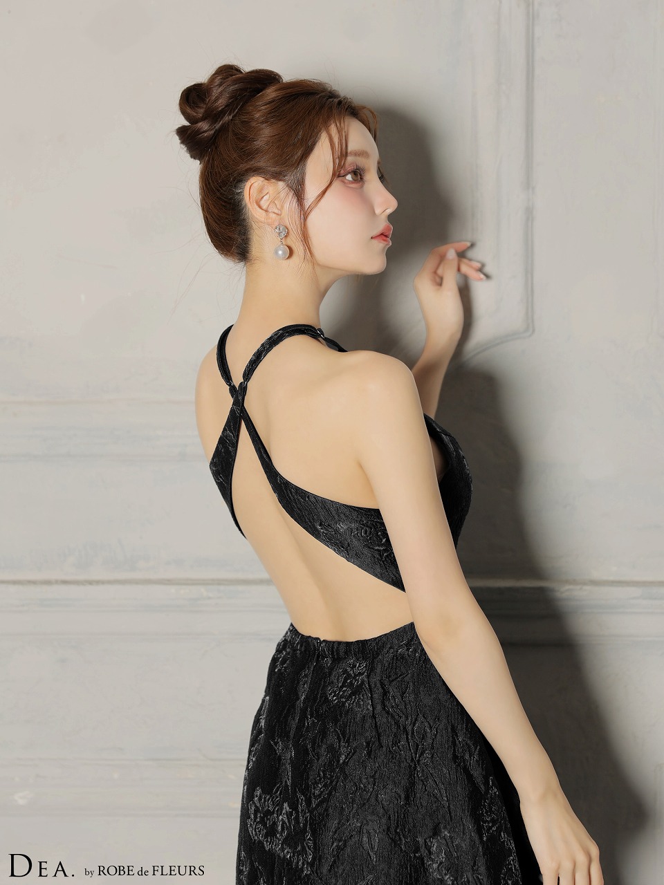 DEA. ディア バイ ローブドフルール 【XSサイズ～Lサイズあり】 ラメジャガードハイネックフレアロングキャバドレス de4332