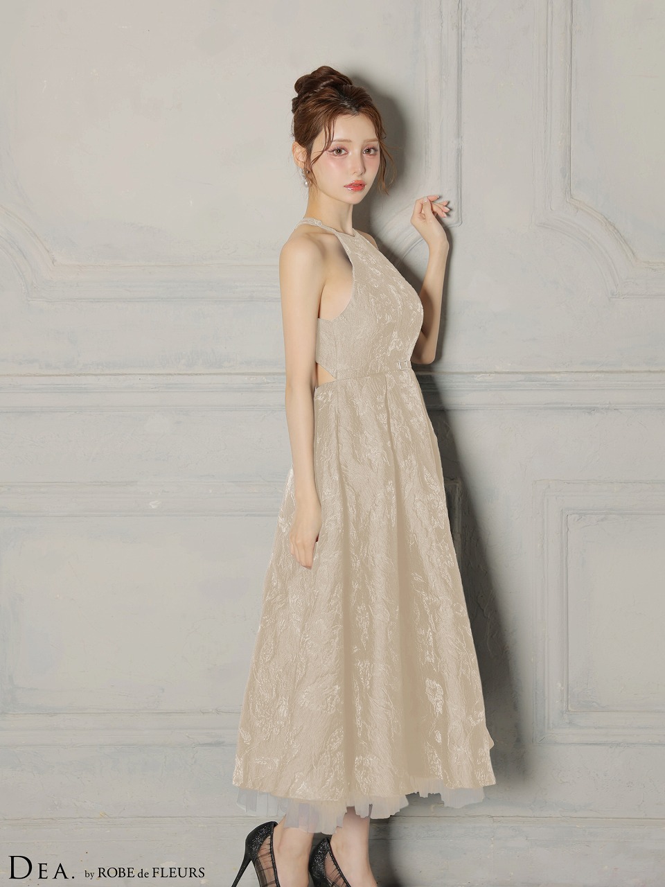 DEA. ディア バイ ローブドフルール 【XSサイズ～Lサイズあり】 ラメジャガードハイネックフレアロングキャバドレス de4332