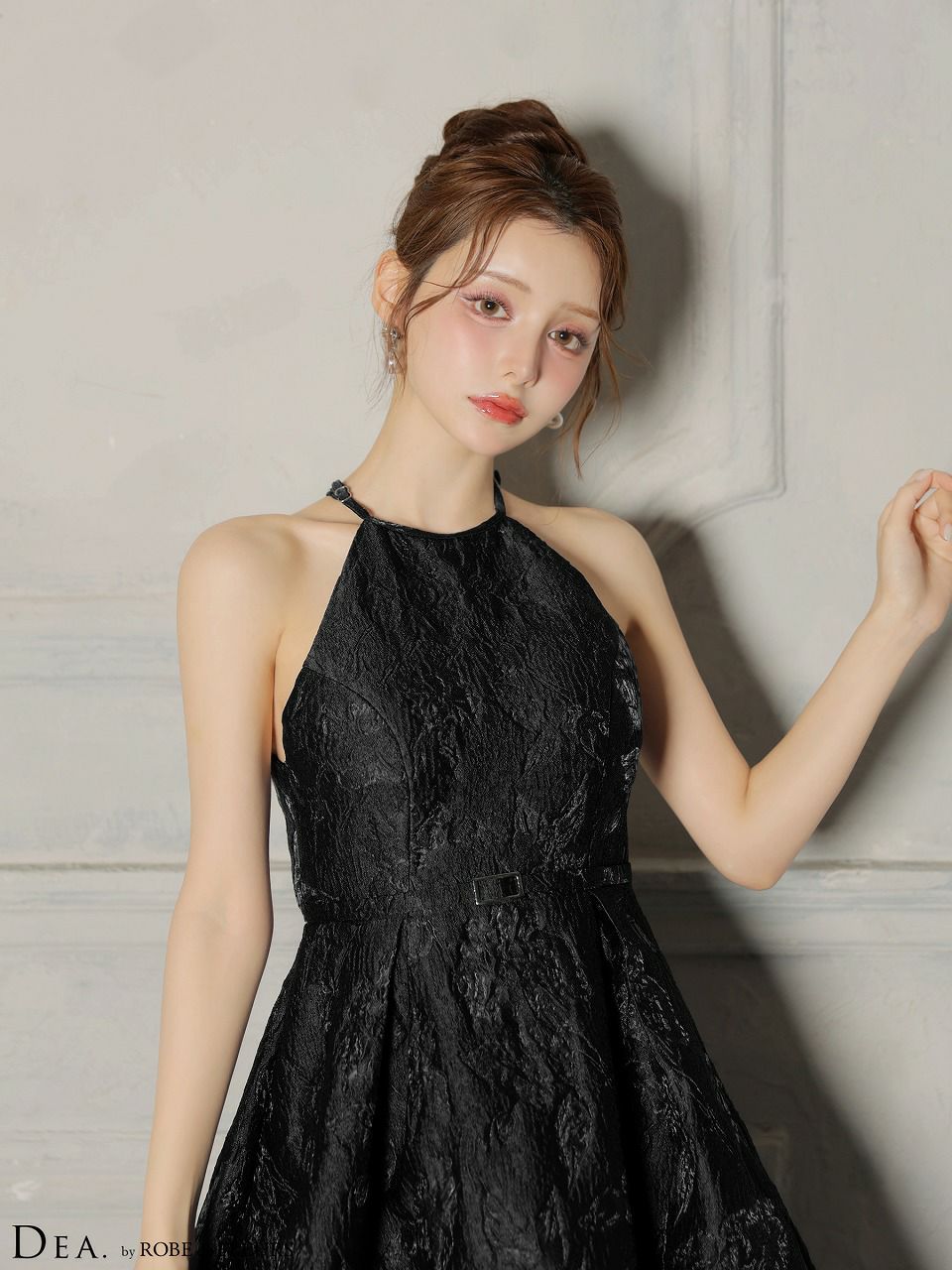 DEA. ディア バイ ローブドフルール 【XSサイズ～Lサイズあり】 ラメジャガードハイネックフレアロングキャバドレス de4332