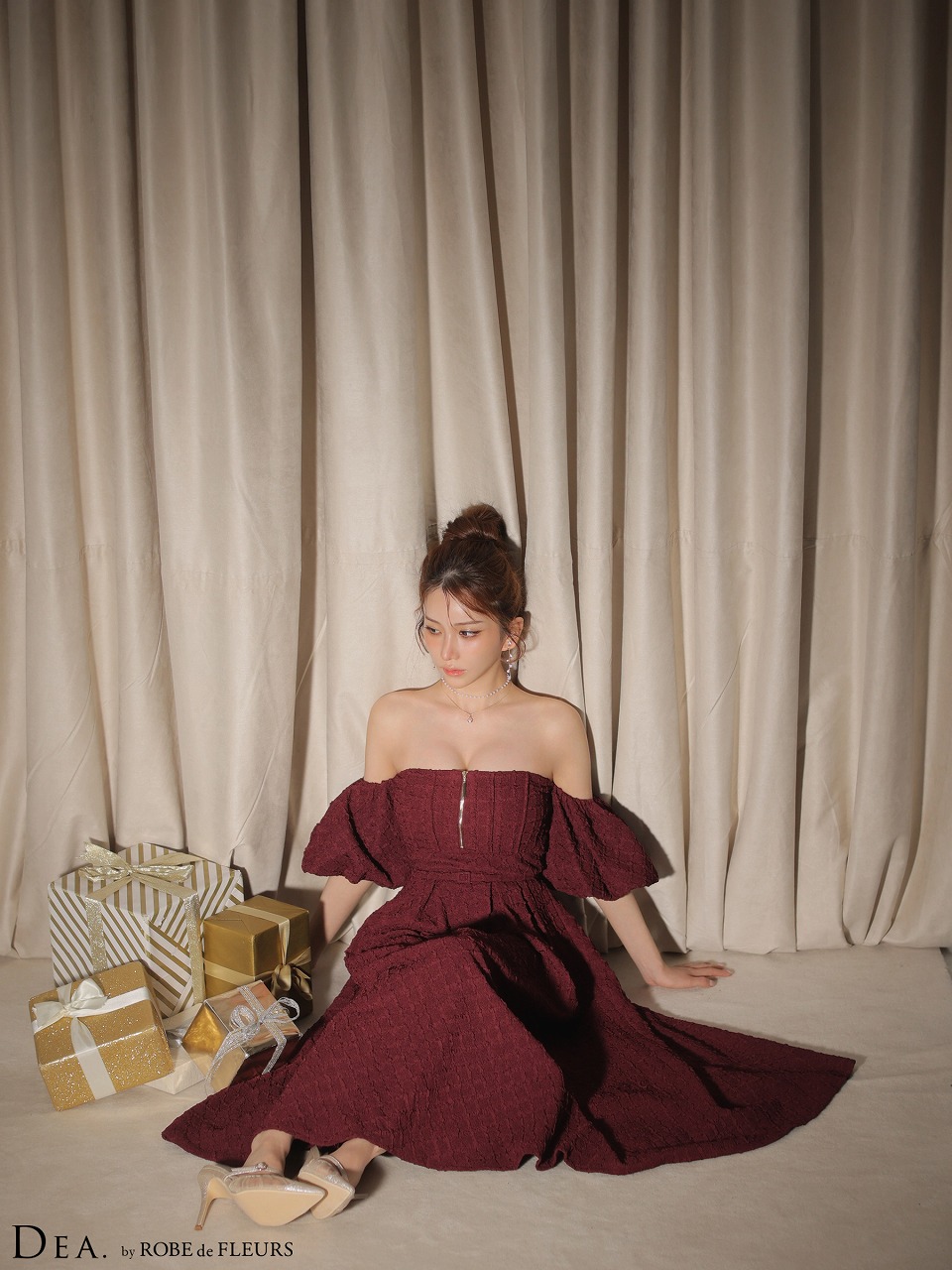 DEA. ディア バイ ローブドフルール 【Lサイズあり】 ラメジャガードオフショルバルーンスリーブロングキャバドレス de4334