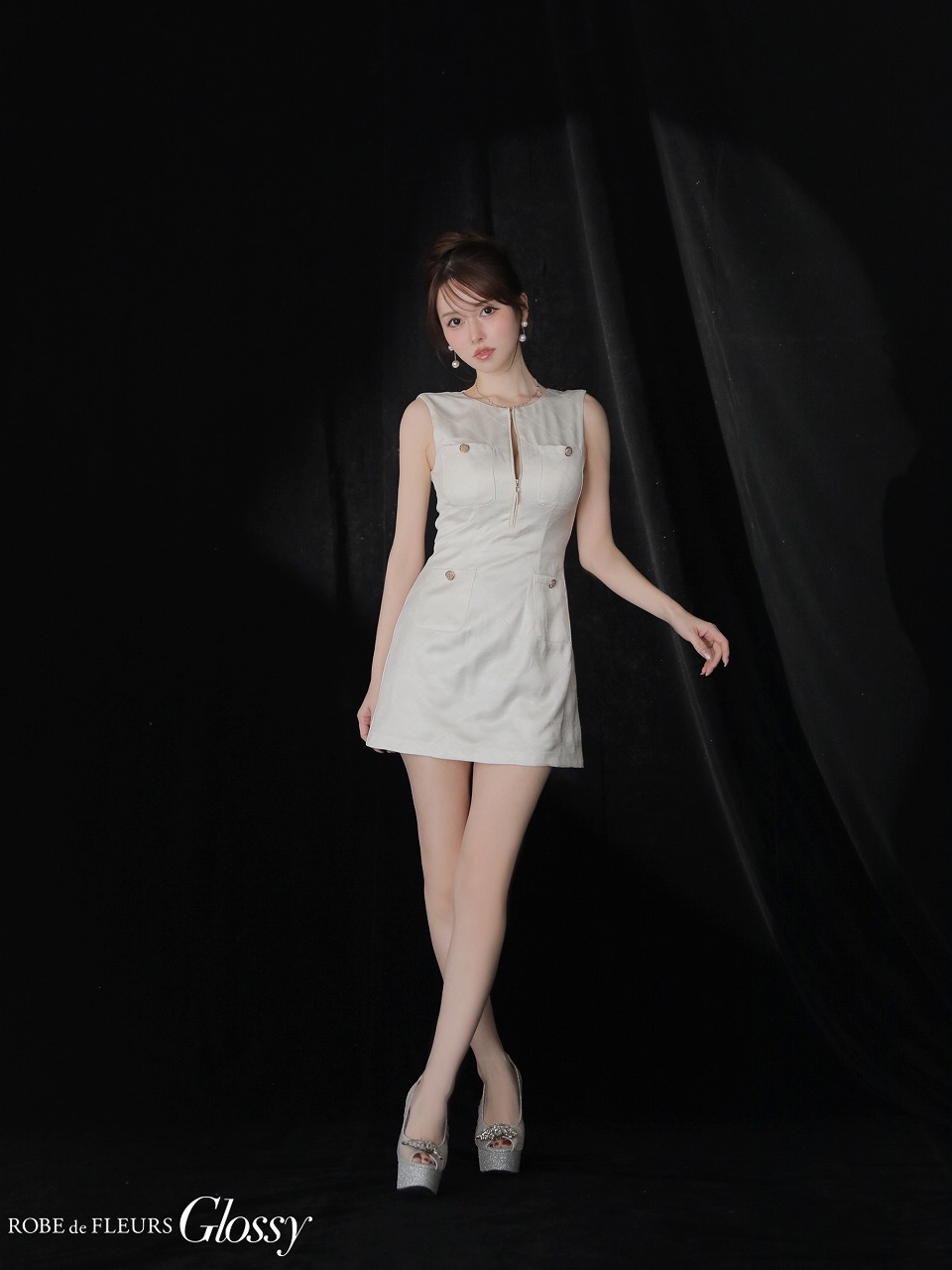 Glossy ローブドフルールグロッシー 【XS～Lサイズあり】レザーVネックノースリーブミニキャバドレス gl3492