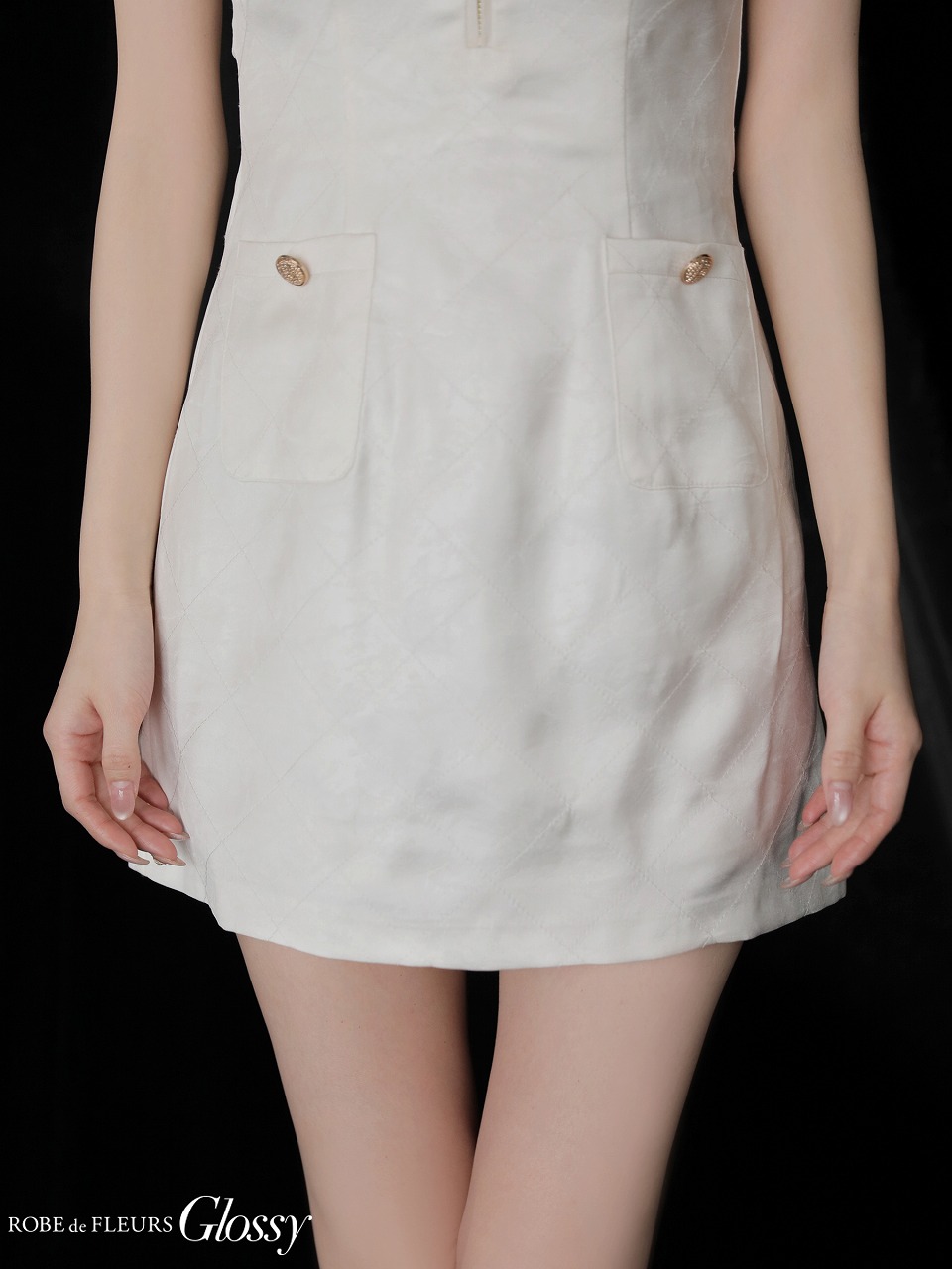 Glossy ローブドフルールグロッシー 【XS～Lサイズあり】レザーVネックノースリーブミニキャバドレス gl3492