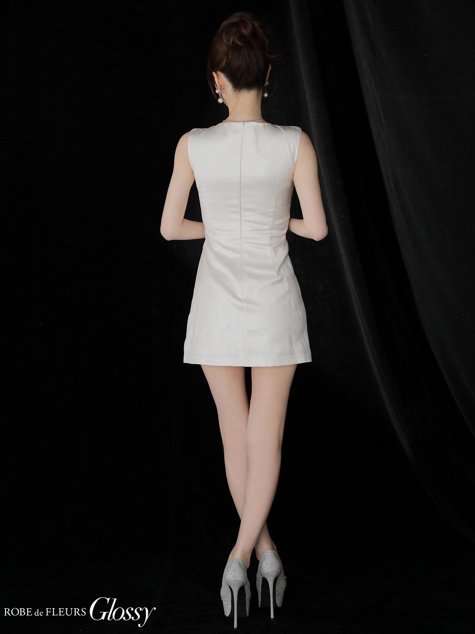 Glossy ローブドフルールグロッシー 【XS～Lサイズあり】レザーVネックノースリーブミニキャバドレス gl3492