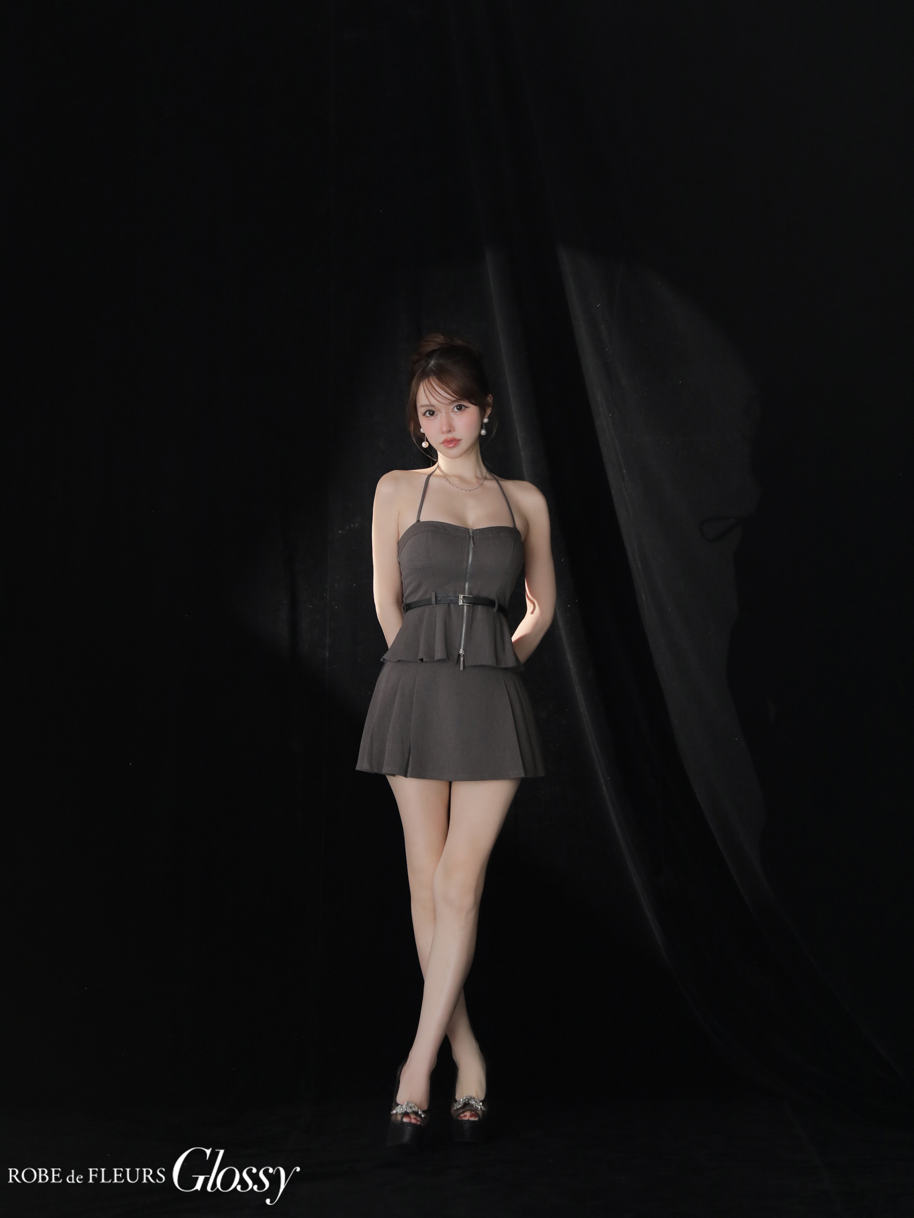 Glossy ローブドフルールグロッシー 【XSサイズあり】ホルターぺプラムベアセットアップミニキャバドレス gl3958