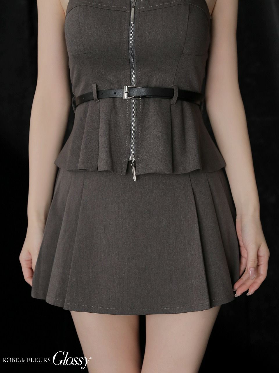 Glossy ローブドフルールグロッシー 【XSサイズあり】ホルターぺプラムベアセットアップミニキャバドレス gl3958