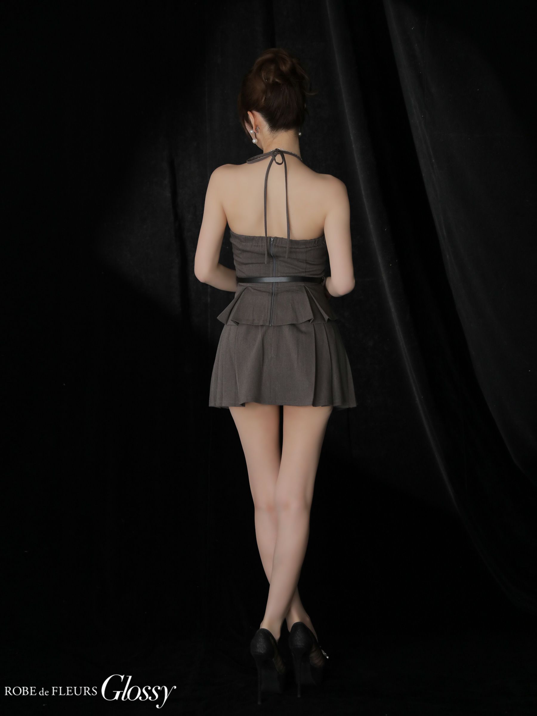 Glossy ローブドフルールグロッシー 【XSサイズあり】ホルターぺプラムベアセットアップミニキャバドレス gl3958